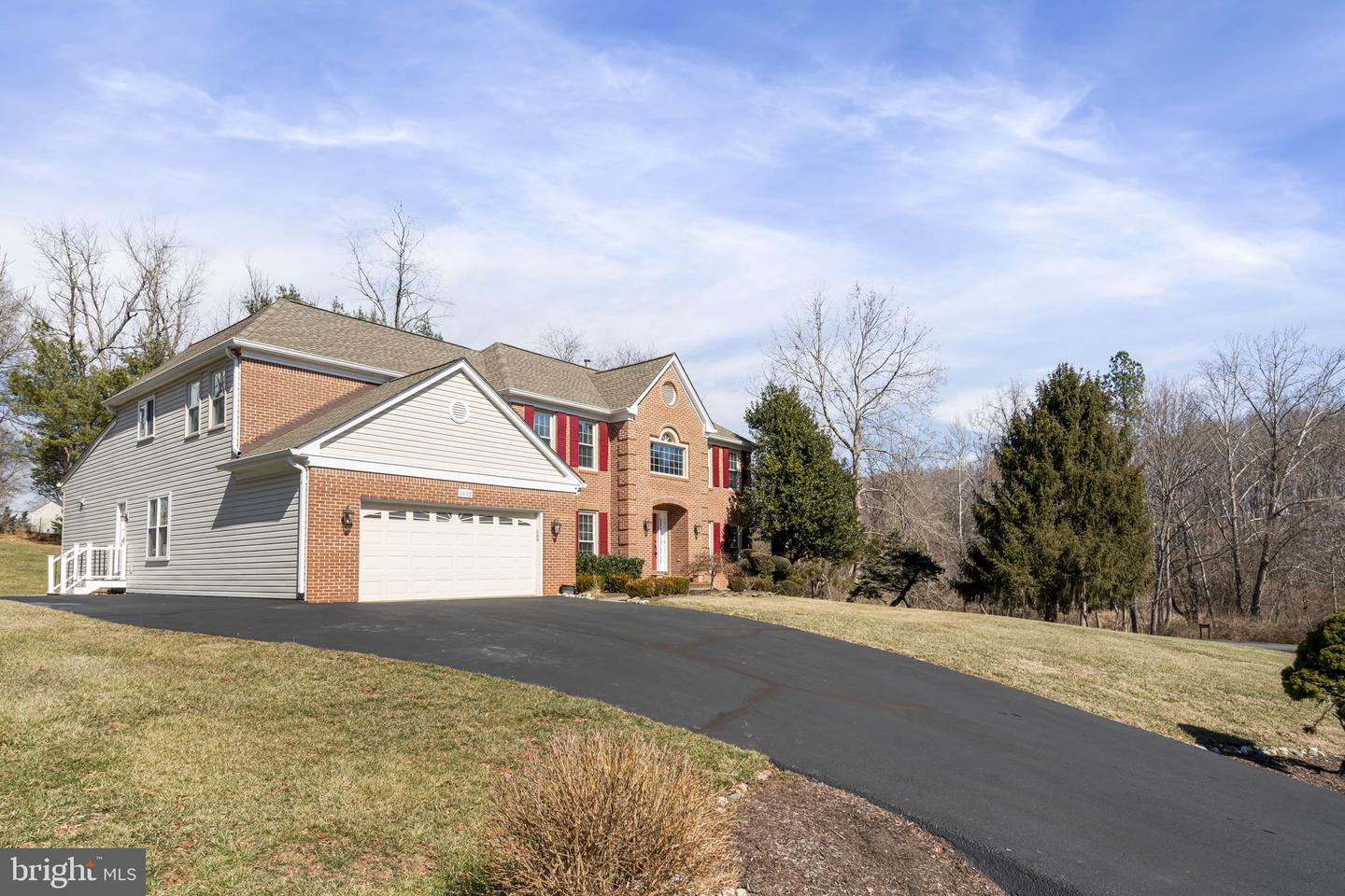 9900 ROSEWOOD HILL CIR, VIENNA, Virginia 22182, 5 Bedrooms Bedrooms, ,4 BathroomsBathrooms,Residential,For sale,9900 ROSEWOOD HILL CIR,VAFX2222474 MLS # VAFX2222474