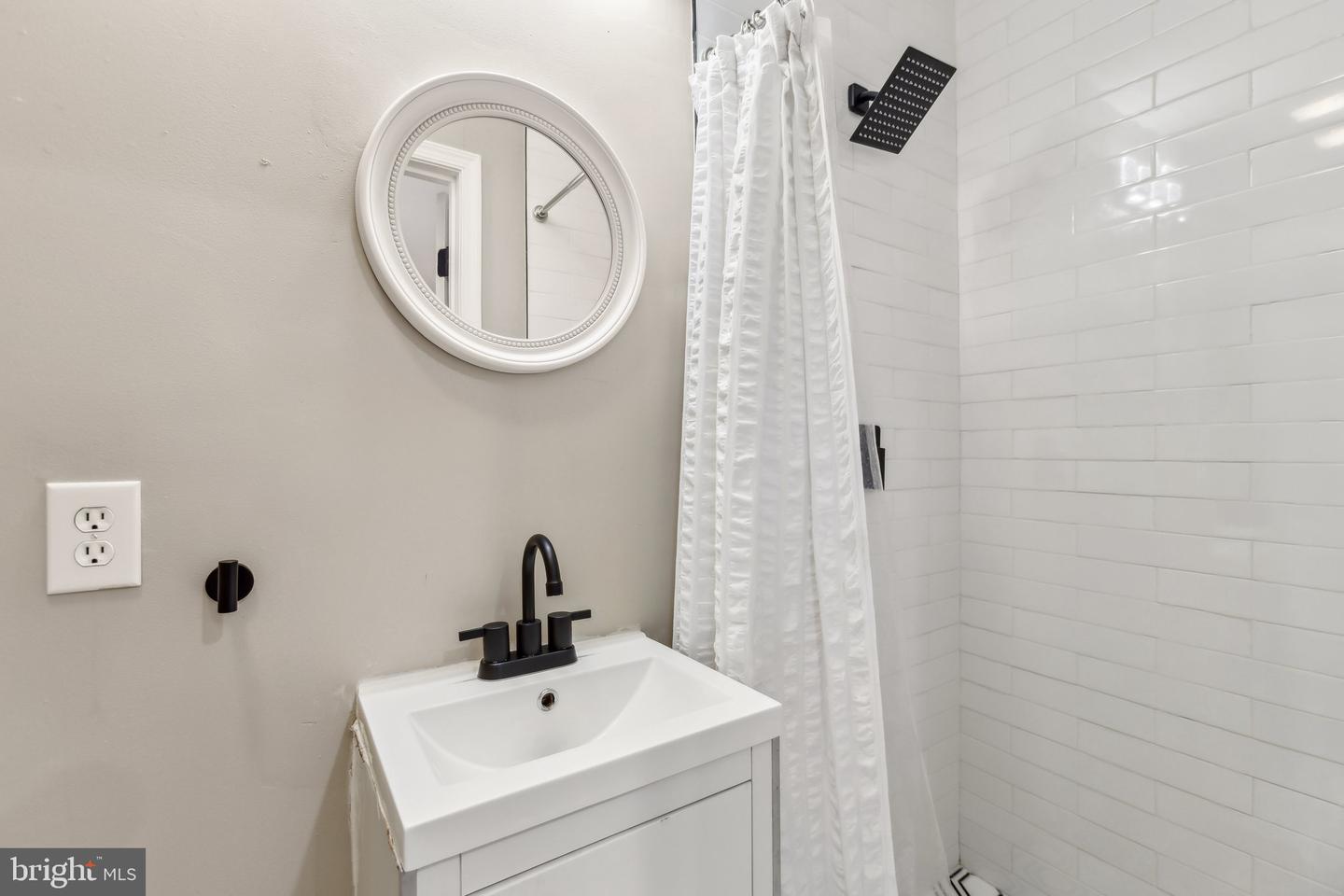 1710 W VIRGINIA AVE NE #202, WASHINGTON, District Of Columbia 20002, 2 Bedrooms Bedrooms, ,2 BathroomsBathrooms,Residential,For sale,1710 W VIRGINIA AVE NE #202,DCDC2185898 MLS # DCDC2185898