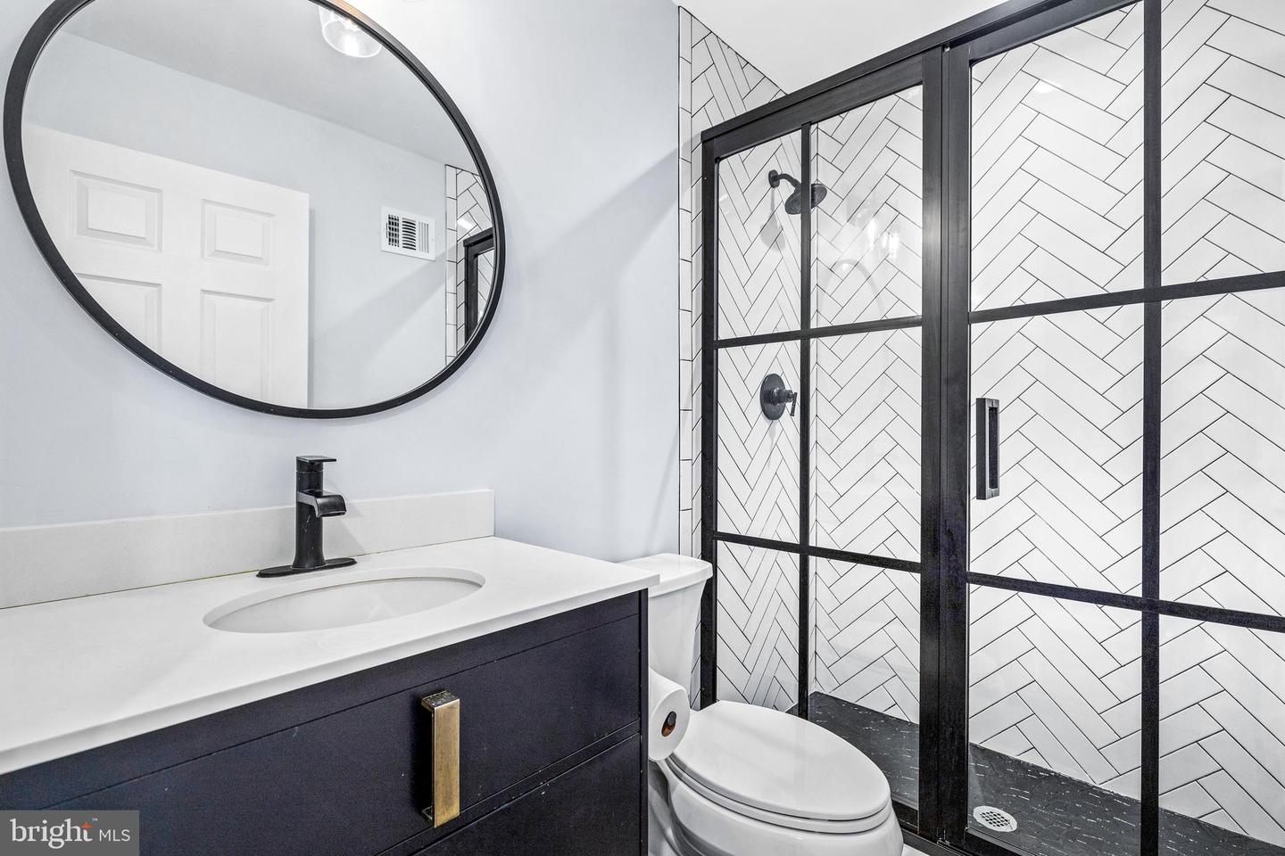 125 46TH PL NE, WASHINGTON, District Of Columbia 20019, 3 Bedrooms Bedrooms, ,2 BathroomsBathrooms,Residential,For sale,125 46TH PL NE,DCDC2185950 MLS # DCDC2185950