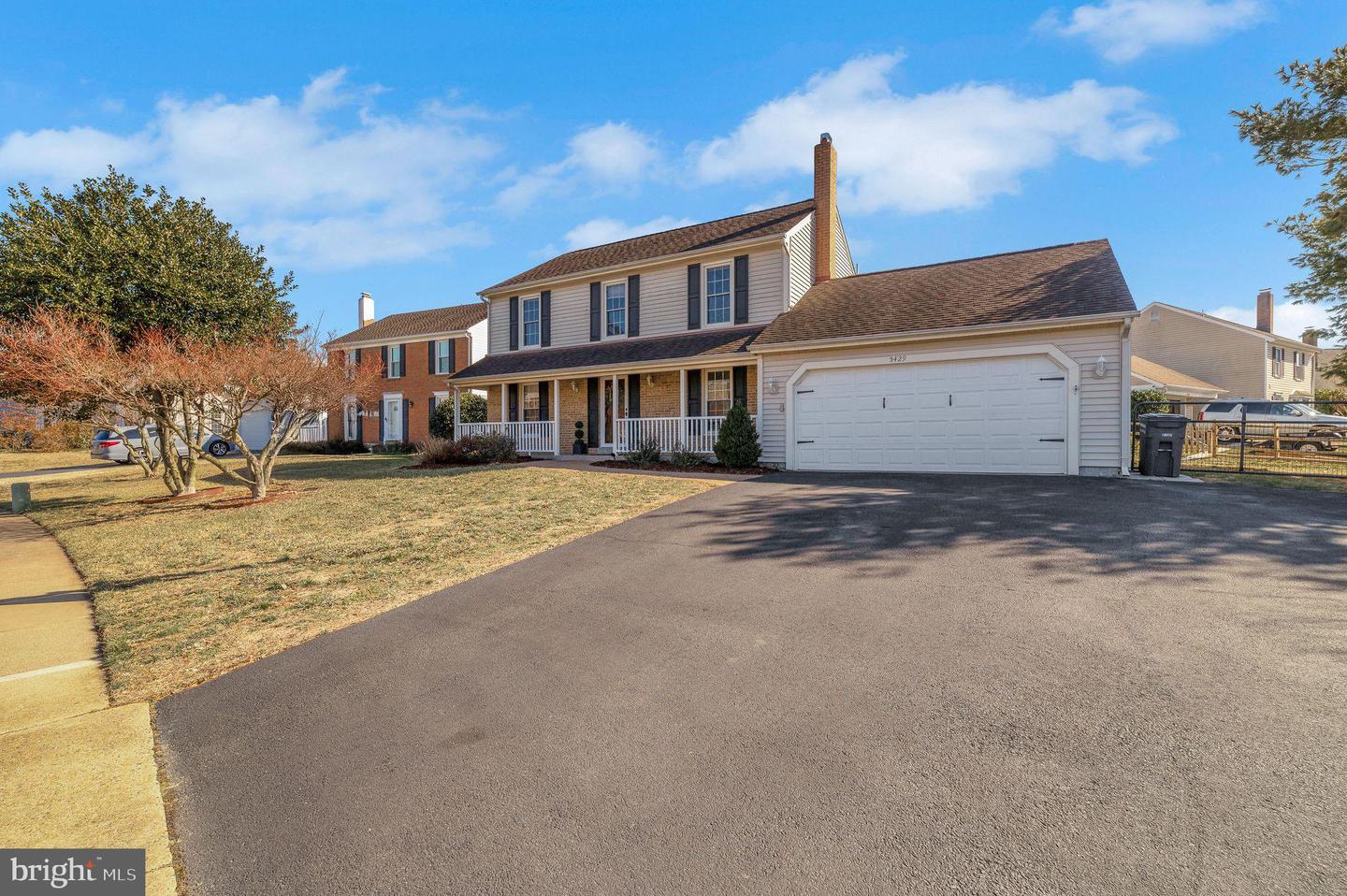 5429 CLUBSIDE LN, CENTREVILLE, Virginia 20120, 4 Bedrooms Bedrooms, ,3 BathroomsBathrooms,Residential,For sale,5429 CLUBSIDE LN,VAFX2222806 MLS # VAFX2222806