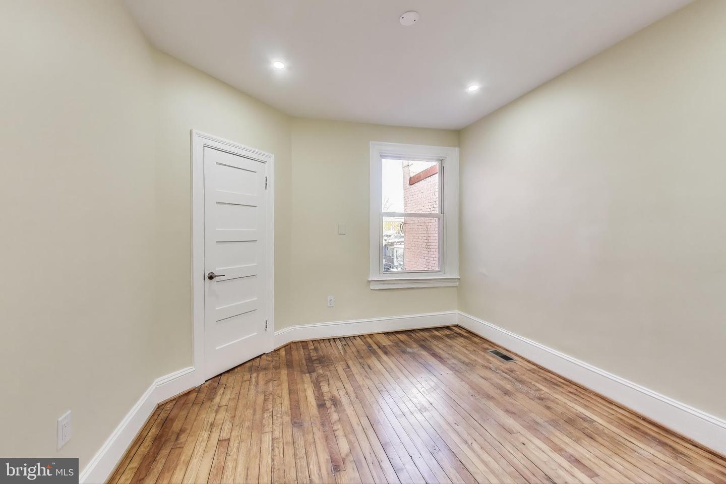 3115 WARDER ST NW, WASHINGTON, District Of Columbia 20010, 3 Bedrooms Bedrooms, ,1 BathroomBathrooms,Residential,For sale,3115 WARDER ST NW,DCDC2186000 MLS # DCDC2186000