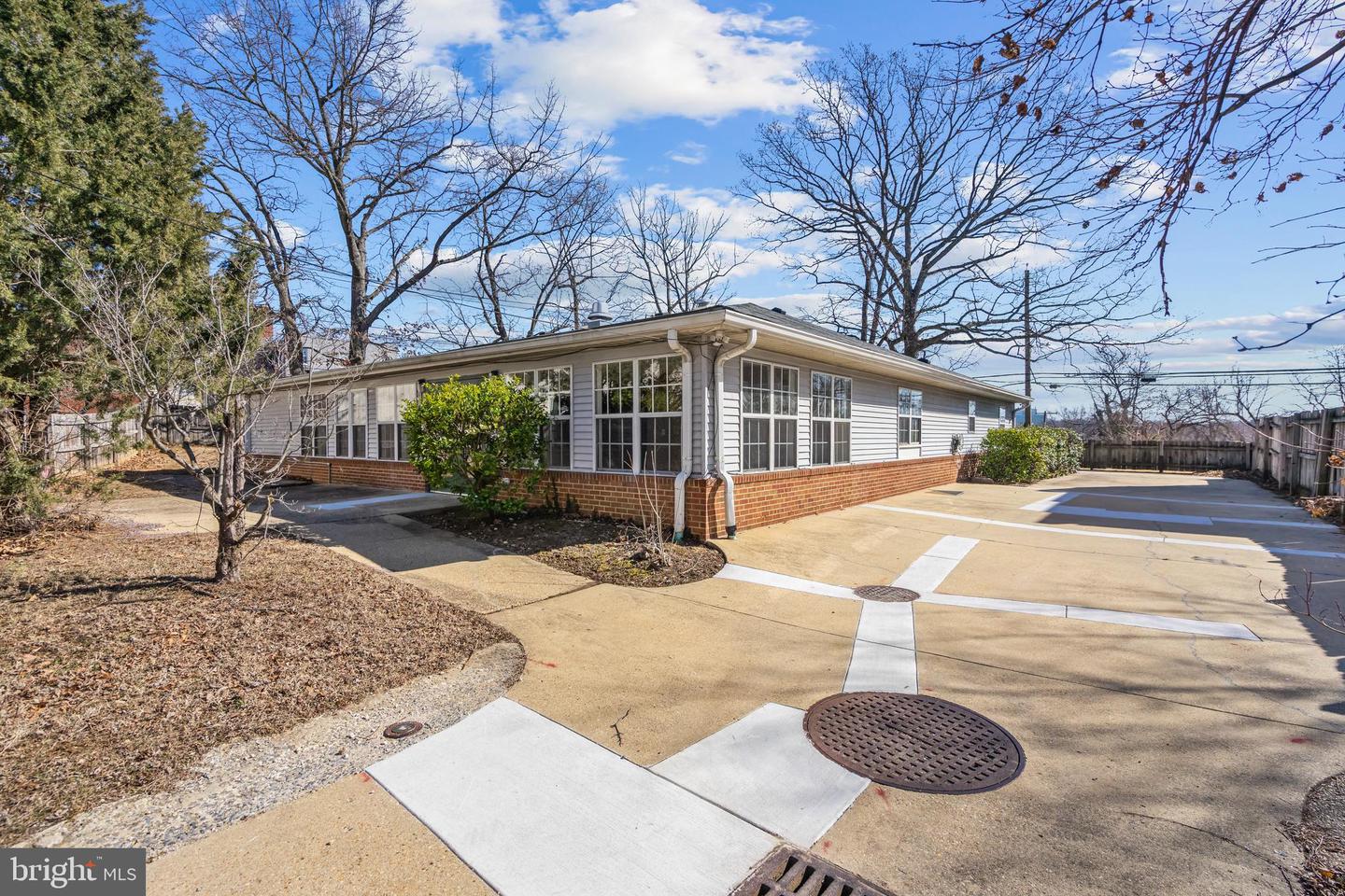1230 CONGRESS ST SE, WASHINGTON, District Of Columbia 20032, 6 Bedrooms Bedrooms, ,2 BathroomsBathrooms,Residential,For sale,1230 CONGRESS ST SE,DCDC2186140 MLS # DCDC2186140