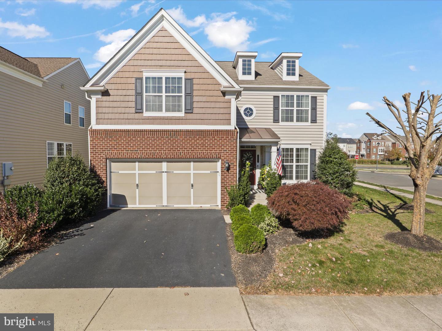 25527 TAYLOR CRESCENT DR, CHANTILLY, Virginia 20152, 6 Bedrooms Bedrooms, ,5 BathroomsBathrooms,Residential,For sale,25527 TAYLOR CRESCENT DR,VALO2089396 MLS # VALO2089396