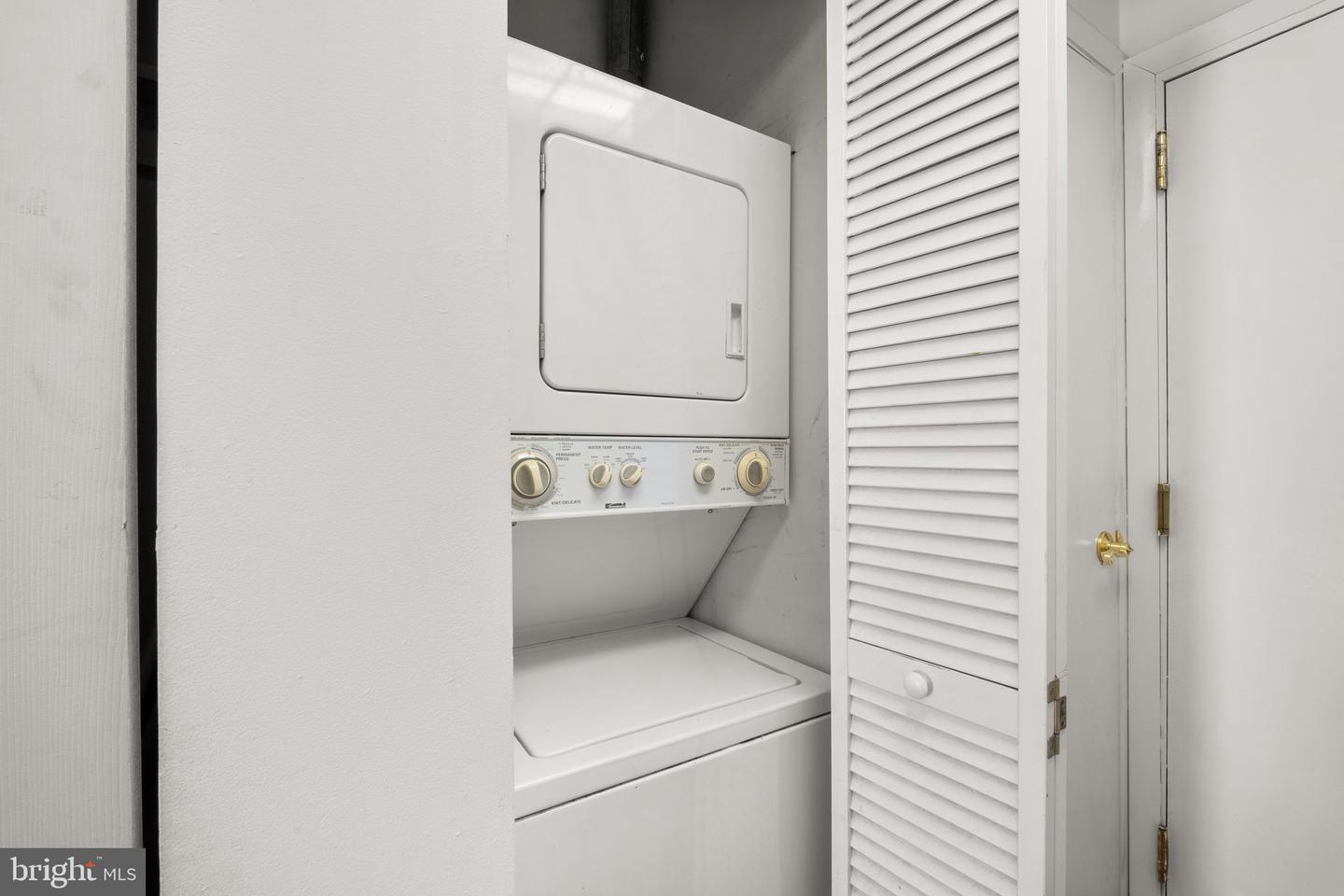 1763 COLUMBIA RD NW #510, WASHINGTON, District Of Columbia 20009, 1 Bedroom Bedrooms, ,1 BathroomBathrooms,Residential,For sale,1763 COLUMBIA RD NW #510,DCDC2186346 MLS # DCDC2186346
