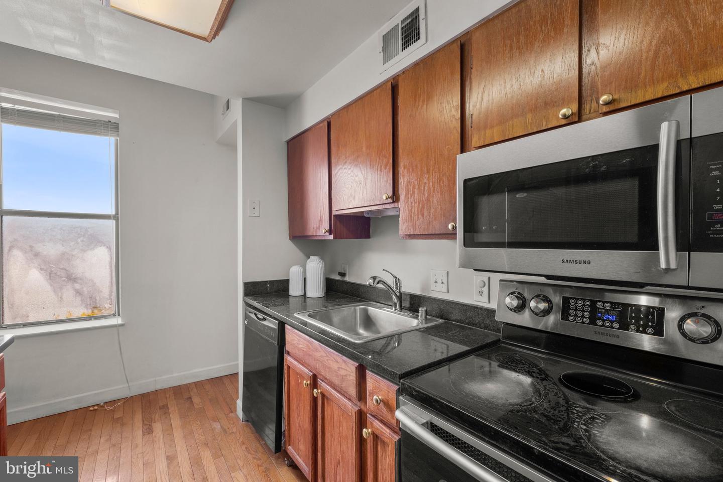 1763 COLUMBIA RD NW #510, WASHINGTON, District Of Columbia 20009, 1 Bedroom Bedrooms, ,1 BathroomBathrooms,Residential,For sale,1763 COLUMBIA RD NW #510,DCDC2186346 MLS # DCDC2186346