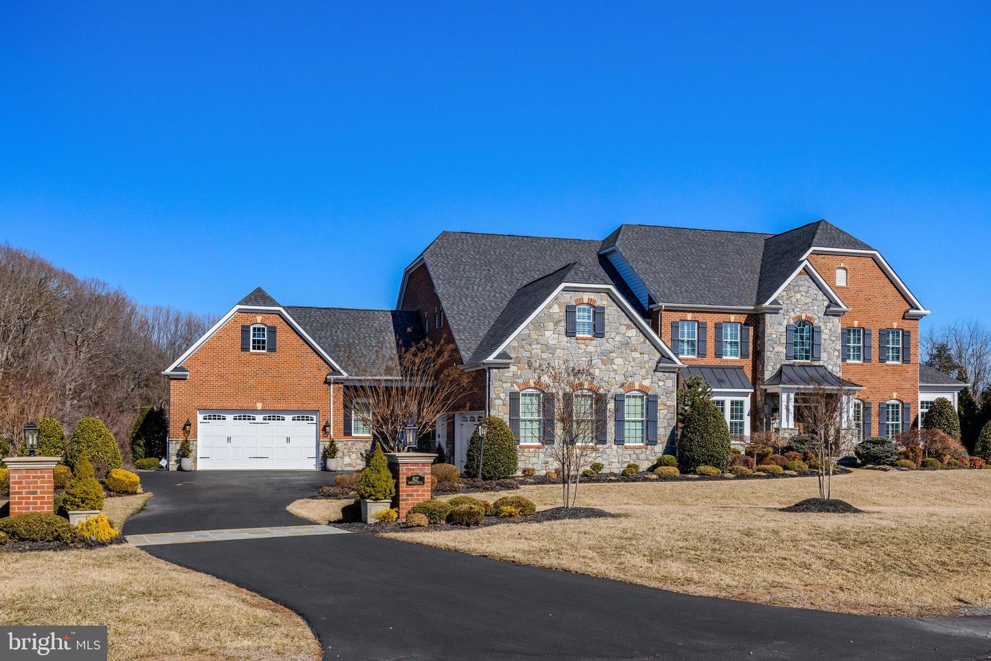 1627 ADMIRALS HILL CT, VIENNA, Virginia 22182, 5 Bedrooms Bedrooms, ,5 BathroomsBathrooms,Residential,For sale,1627 ADMIRALS HILL CT,VAFX2223256 MLS # VAFX2223256