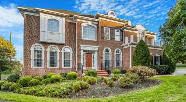 43515 SQUIRREL RIDGE PL, LEESBURG, Virginia 20176, 5 Bedrooms Bedrooms, ,4 BathroomsBathrooms,Residential,For sale,43515 SQUIRREL RIDGE PL,VALO2089574 MLS # VALO2089574