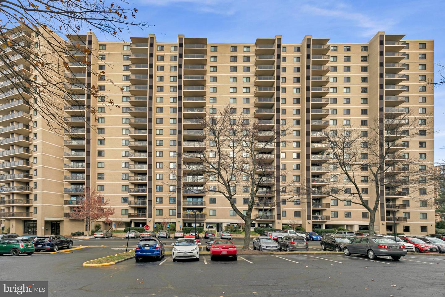 307 YOAKUM PKWY #1107, ALEXANDRIA, Virginia 22304, 2 Bedrooms Bedrooms, ,2 BathroomsBathrooms,Residential,For sale,307 YOAKUM PKWY #1107,VAAX2042086 MLS # VAAX2042086