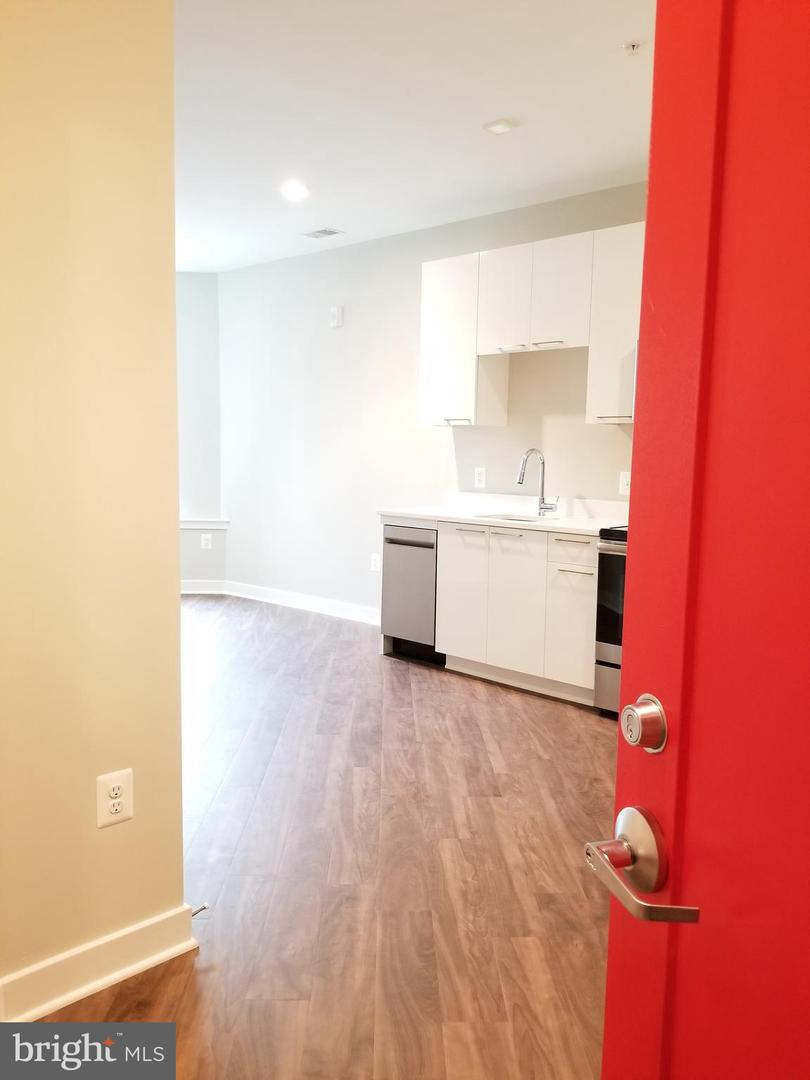 989 S BUCHANAN ST #208, ARLINGTON, Virginia 22204, 1 Bedroom Bedrooms, ,1 BathroomBathrooms,Residential,For sale,989 S BUCHANAN ST #208,VAAR2053834 MLS # VAAR2053834