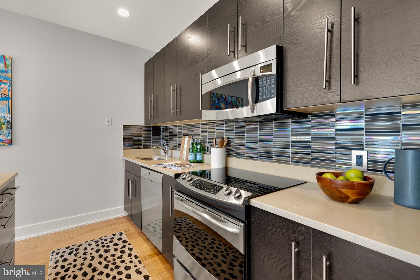 440 RHODE ISLAND AVE NW #204, WASHINGTON, District Of Columbia 20001, 2 Bedrooms Bedrooms, 5 Rooms Rooms,2 BathroomsBathrooms,Residential,For sale,440 RHODE ISLAND AVE NW #204,DCDC2184746 MLS # DCDC2184746