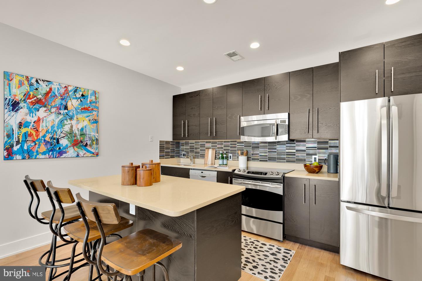 440 RHODE ISLAND AVE NW #204, WASHINGTON, District Of Columbia 20001, 2 Bedrooms Bedrooms, 5 Rooms Rooms,2 BathroomsBathrooms,Residential,For sale,440 RHODE ISLAND AVE NW #204,DCDC2184746 MLS # DCDC2184746