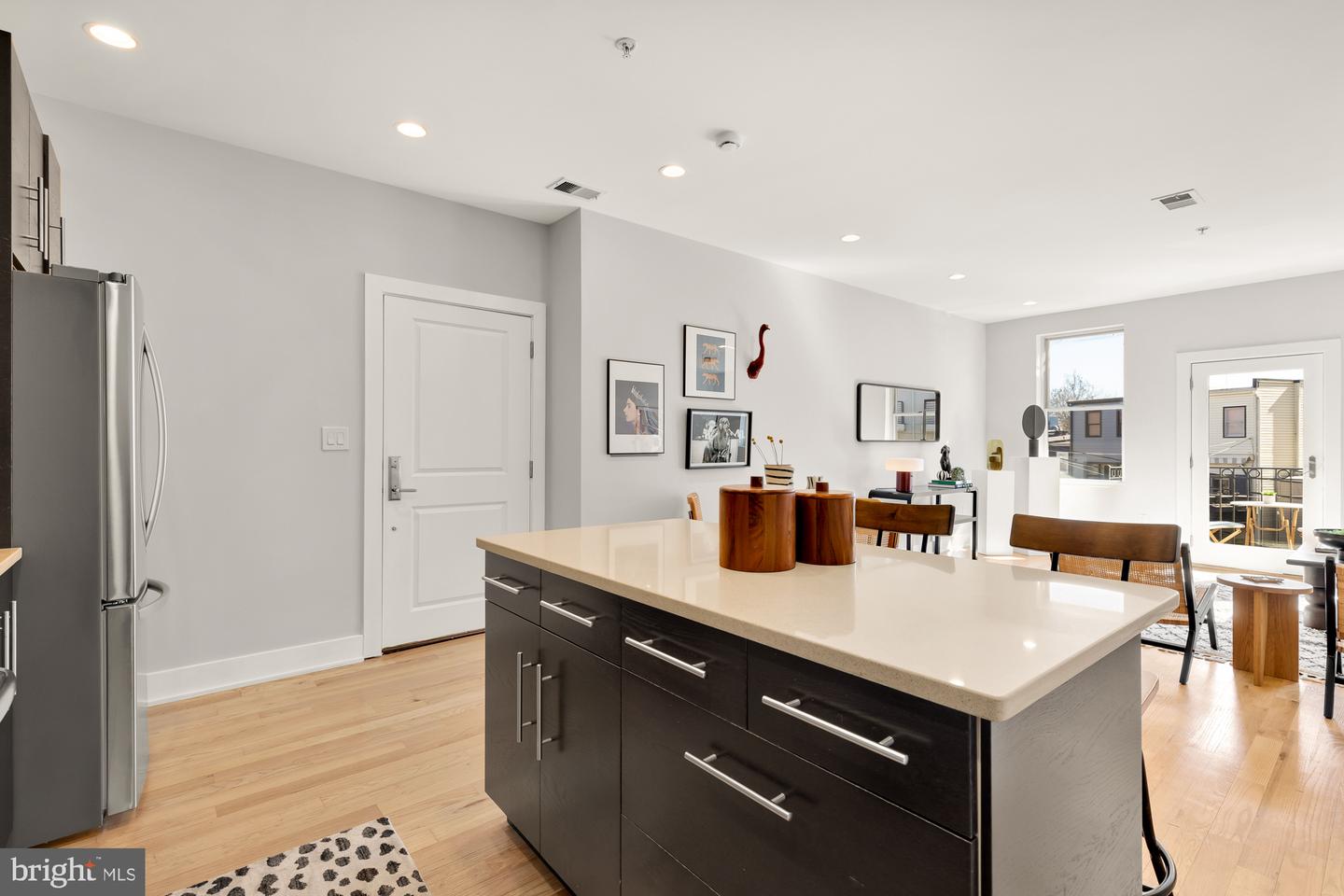 440 RHODE ISLAND AVE NW #204, WASHINGTON, District Of Columbia 20001, 2 Bedrooms Bedrooms, 5 Rooms Rooms,2 BathroomsBathrooms,Residential,For sale,440 RHODE ISLAND AVE NW #204,DCDC2184746 MLS # DCDC2184746