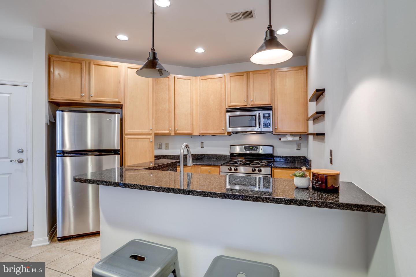 2655 PROSPERITY AVE #110, FAIRFAX, Virginia 22031, 1 Bedroom Bedrooms, ,1 BathroomBathrooms,Residential,For sale,2655 PROSPERITY AVE #110,VAFX2221852 MLS # VAFX2221852