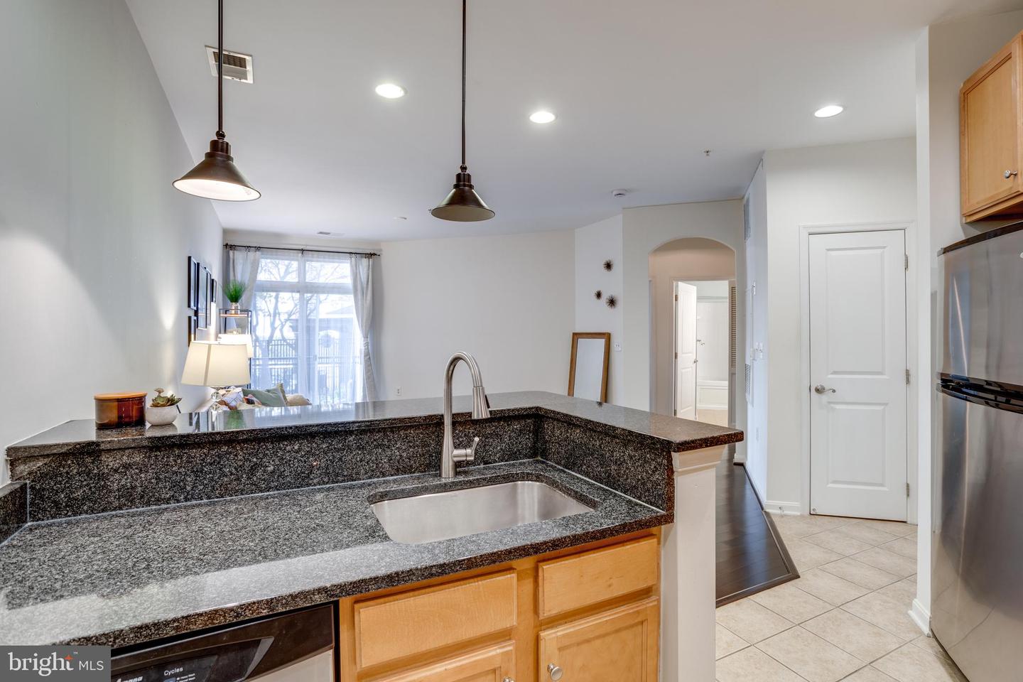 2655 PROSPERITY AVE #110, FAIRFAX, Virginia 22031, 1 Bedroom Bedrooms, ,1 BathroomBathrooms,Residential,For sale,2655 PROSPERITY AVE #110,VAFX2221852 MLS # VAFX2221852
