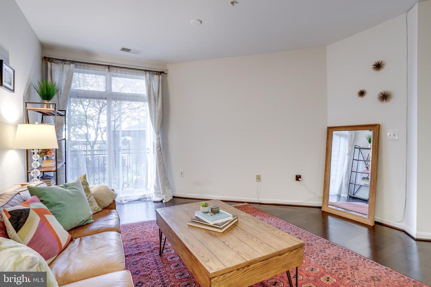 2655 PROSPERITY AVE #110, FAIRFAX, Virginia 22031, 1 Bedroom Bedrooms, ,1 BathroomBathrooms,Residential,For sale,2655 PROSPERITY AVE #110,VAFX2221852 MLS # VAFX2221852