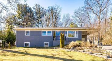 1072 UTTERBACK STORE RD, GREAT FALLS, Virginia 22066, 4 Bedrooms Bedrooms, ,3 BathroomsBathrooms,Residential,For sale,1072 UTTERBACK STORE RD,VAFX2222064 MLS # VAFX2222064