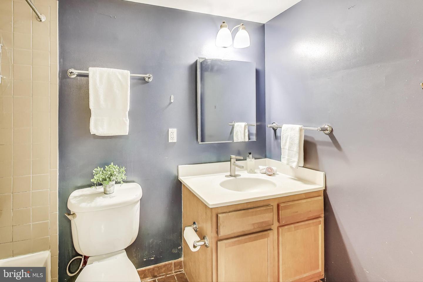 3900 14TH ST NW #404, WASHINGTON, District Of Columbia 20011, 1 Bedroom Bedrooms, ,1 BathroomBathrooms,Residential,For sale,3900 14TH ST NW #404,DCDC2185686 MLS # DCDC2185686