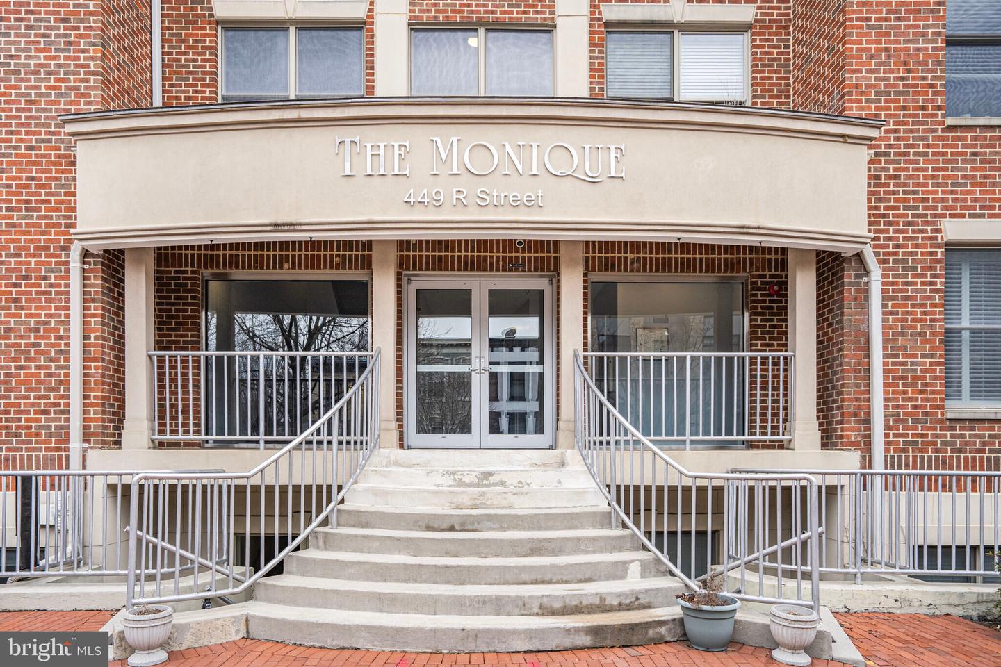449 R ST NW #301, WASHINGTON, District Of Columbia 20001, 2 Bedrooms Bedrooms, 4 Rooms Rooms,2 BathroomsBathrooms,Residential,For sale,449 R ST NW #301,DCDC2185718 MLS # DCDC2185718