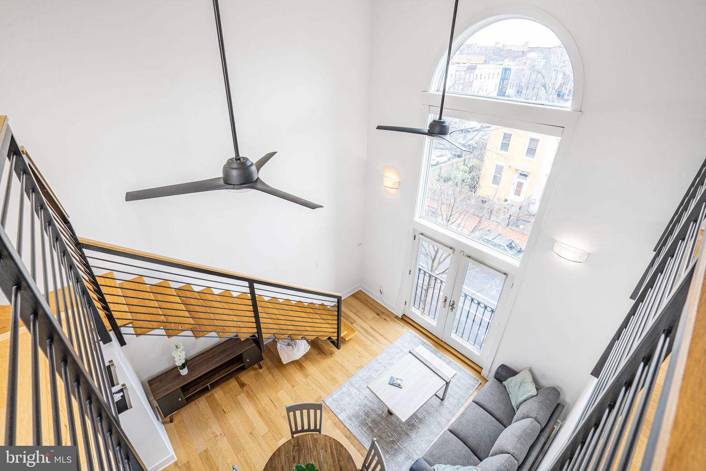 449 R ST NW #301, WASHINGTON, District Of Columbia 20001, 2 Bedrooms Bedrooms, 4 Rooms Rooms,2 BathroomsBathrooms,Residential,For sale,449 R ST NW #301,DCDC2185718 MLS # DCDC2185718