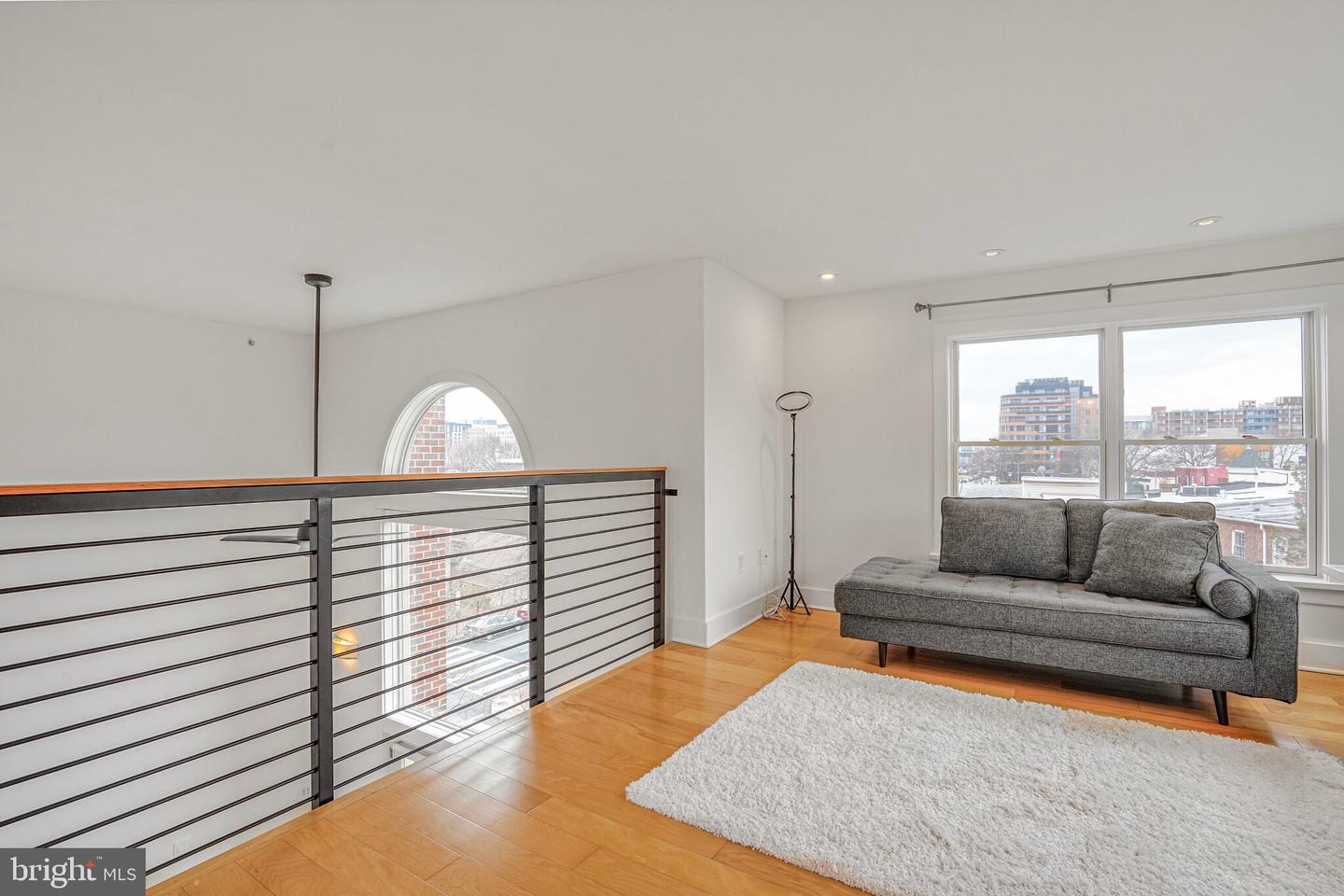 449 R ST NW #301, WASHINGTON, District Of Columbia 20001, 2 Bedrooms Bedrooms, 4 Rooms Rooms,2 BathroomsBathrooms,Residential,For sale,449 R ST NW #301,DCDC2185718 MLS # DCDC2185718