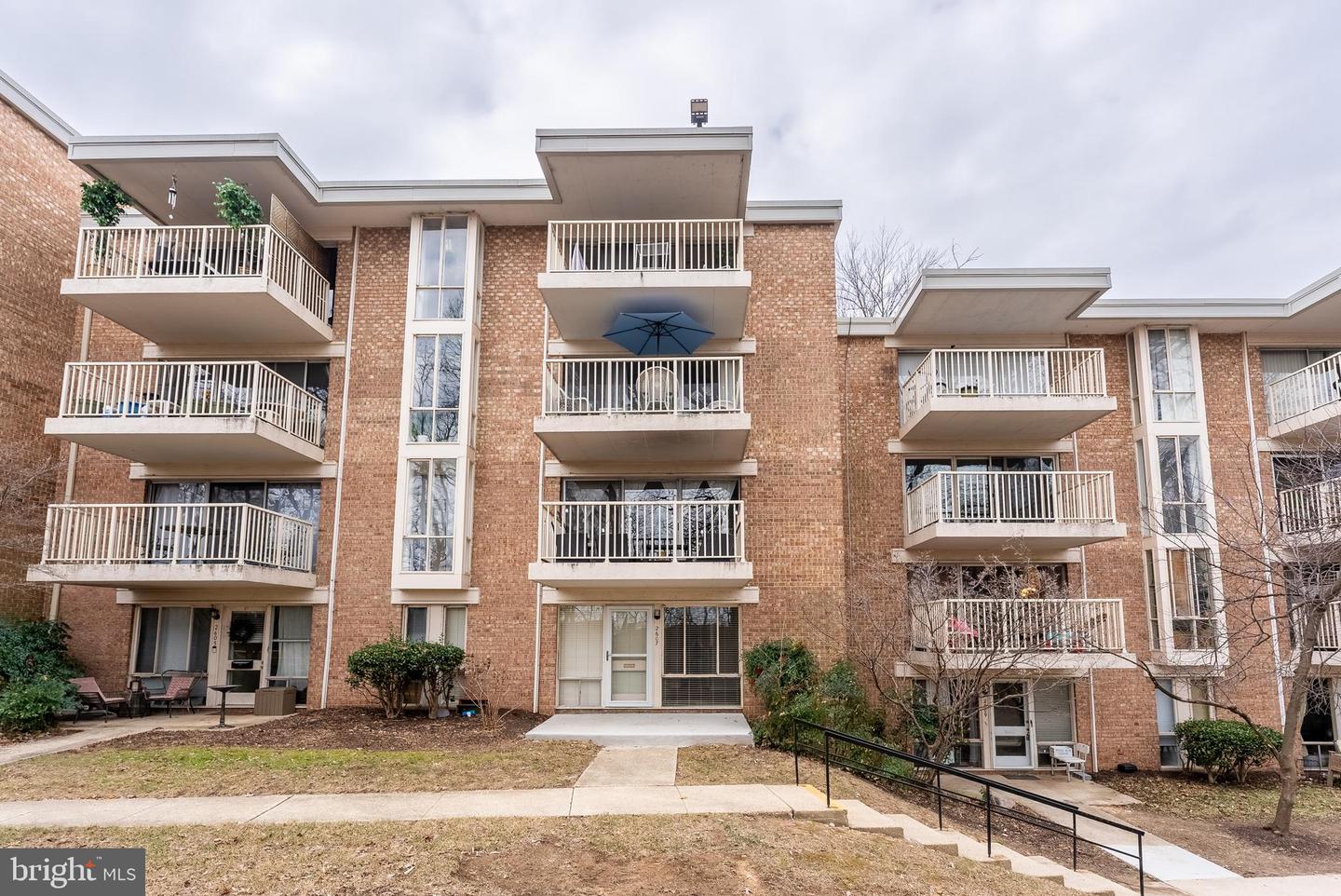 2616 FORT FARNSWORTH RD #242, ALEXANDRIA, Virginia 22303, 1 Bedroom Bedrooms, ,1 BathroomBathrooms,Residential,For sale,2616 FORT FARNSWORTH RD #242,VAFX2223366 MLS # VAFX2223366