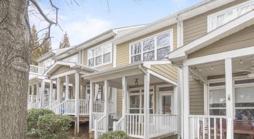 1103 DRUID AVE #D, CHARLOTTESVILLE, Virginia 22902, 2 Bedrooms Bedrooms, ,3 BathroomsBathrooms,Residential,For sale,1103 DRUID AVE #D,661160 MLS # 661160