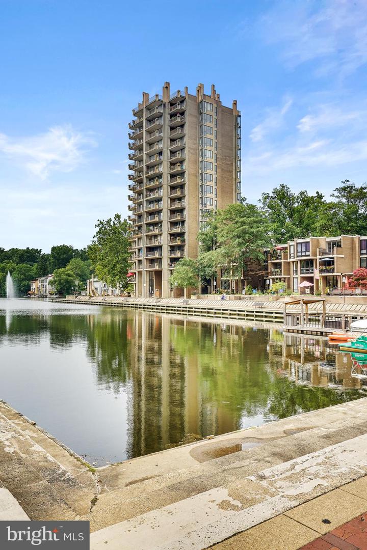 11400 WASHINGTON PLZ W #702, RESTON, Virginia 20190, 1 Bedroom Bedrooms, ,1 BathroomBathrooms,Residential,For sale,11400 WASHINGTON PLZ W #702,VAFX2224038 MLS # VAFX2224038