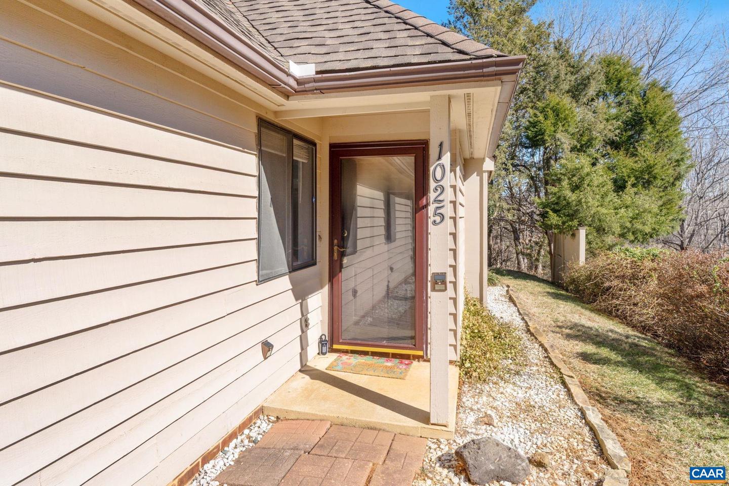 1025 HIGHLANDS DR, CHARLOTTESVILLE, Virginia 22901, 3 Bedrooms Bedrooms, ,2 BathroomsBathrooms,Residential,For sale,1025 HIGHLANDS DR,661227 MLS # 661227