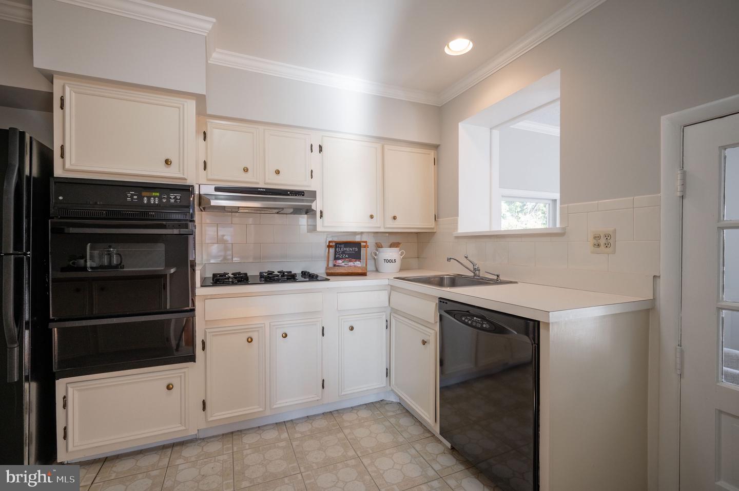 503 N MANSFIELD ST, ALEXANDRIA, Virginia 22304, 3 Bedrooms Bedrooms, ,3 BathroomsBathrooms,Residential,For sale,503 N MANSFIELD ST,VAAX2042206 MLS # VAAX2042206