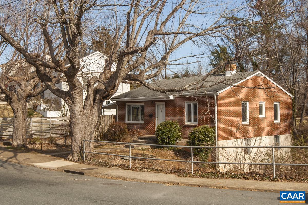 2600 WILLARD DR, CHARLOTTESVILLE, Virginia 22903, 3 Bedrooms Bedrooms, ,1 BathroomBathrooms,Residential,For sale,2600 WILLARD DR,661279 MLS # 661279