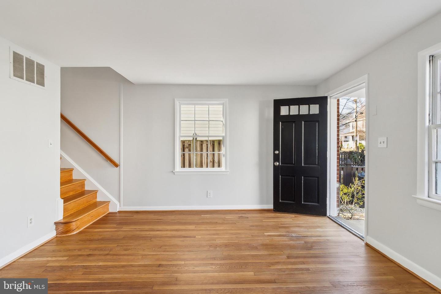 3829 ELBERT AVE, ALEXANDRIA, Virginia 22305, 3 Bedrooms Bedrooms, ,1 BathroomBathrooms,Residential,For sale,3829 ELBERT AVE,VAAX2040156 MLS # VAAX2040156