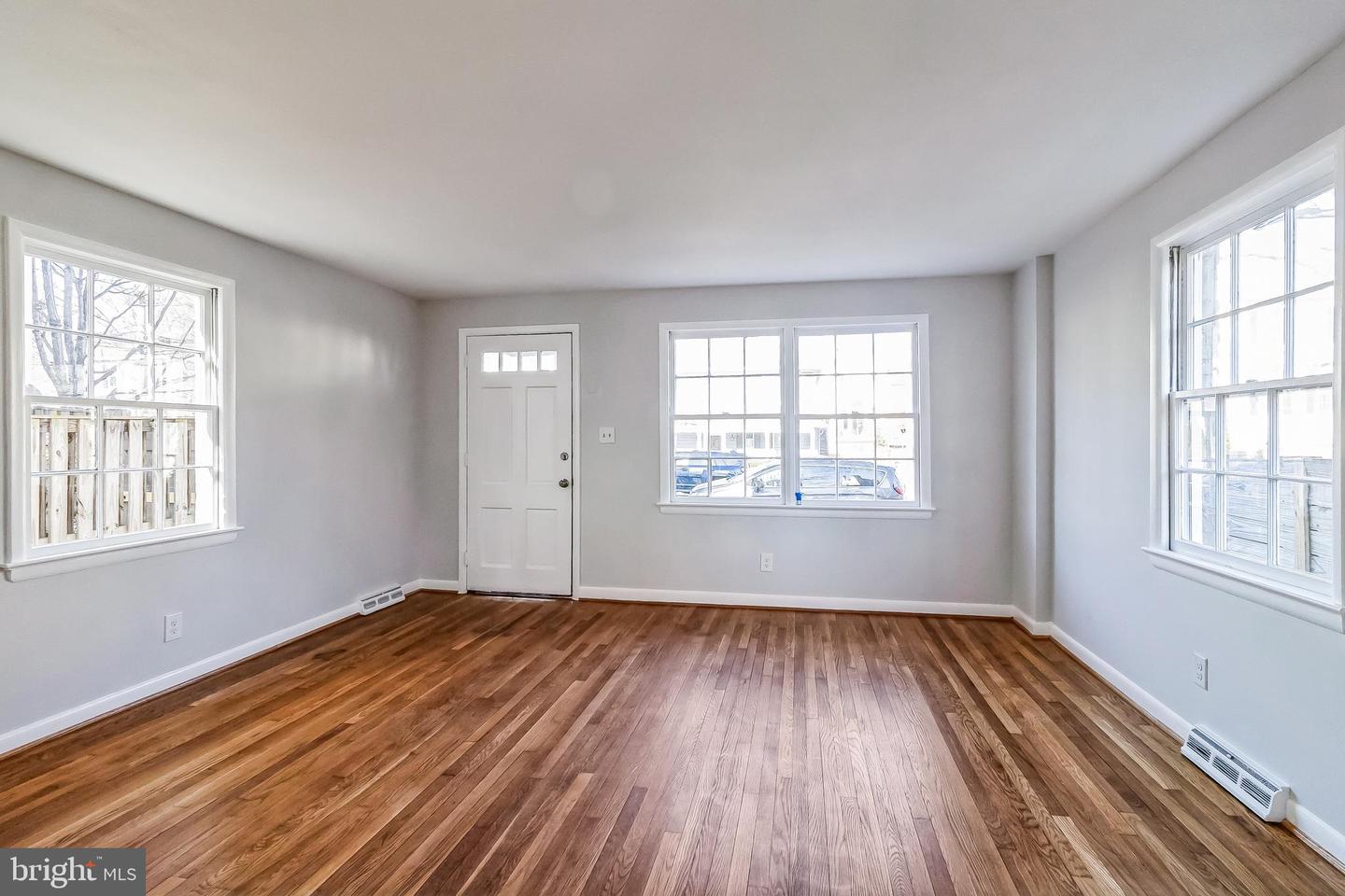 3829 ELBERT AVE, ALEXANDRIA, Virginia 22305, 3 Bedrooms Bedrooms, ,1 BathroomBathrooms,Residential,For sale,3829 ELBERT AVE,VAAX2040156 MLS # VAAX2040156