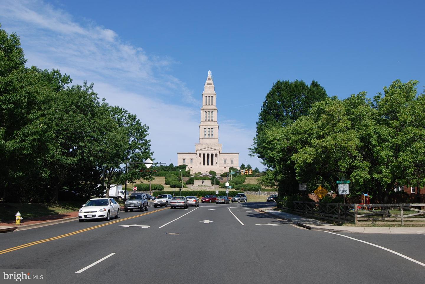 521 N PAYNE ST, ALEXANDRIA, Virginia 22314, 3 Bedrooms Bedrooms, ,2 BathroomsBathrooms,Residential,For sale,521 N PAYNE ST,VAAX2040330 MLS # VAAX2040330