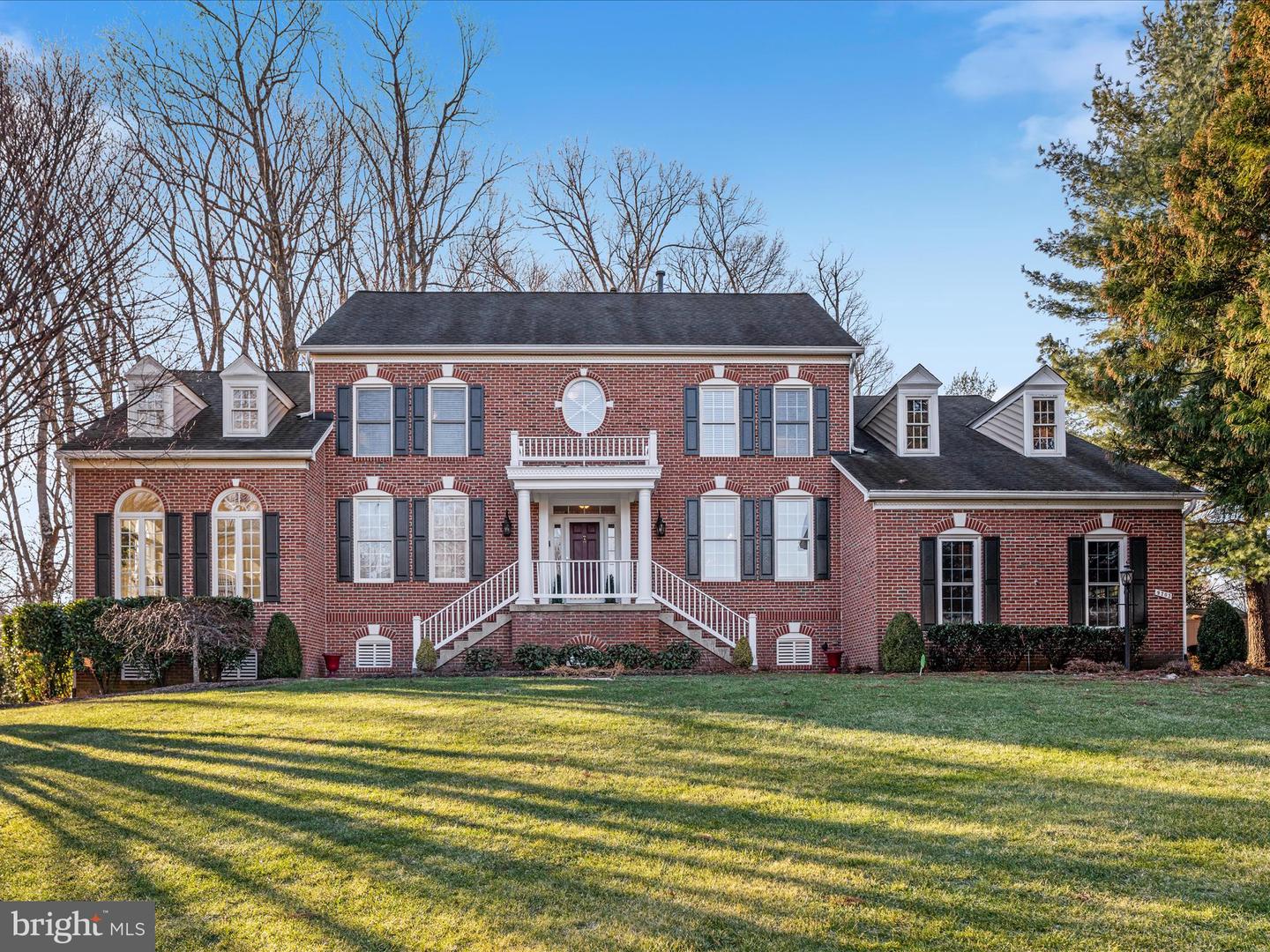 9703 BROOKSTONE LN, VIENNA, Virginia 22182, 5 Bedrooms Bedrooms, ,4 BathroomsBathrooms,Residential,For sale,9703 BROOKSTONE LN,VAFX2218796 MLS # VAFX2218796