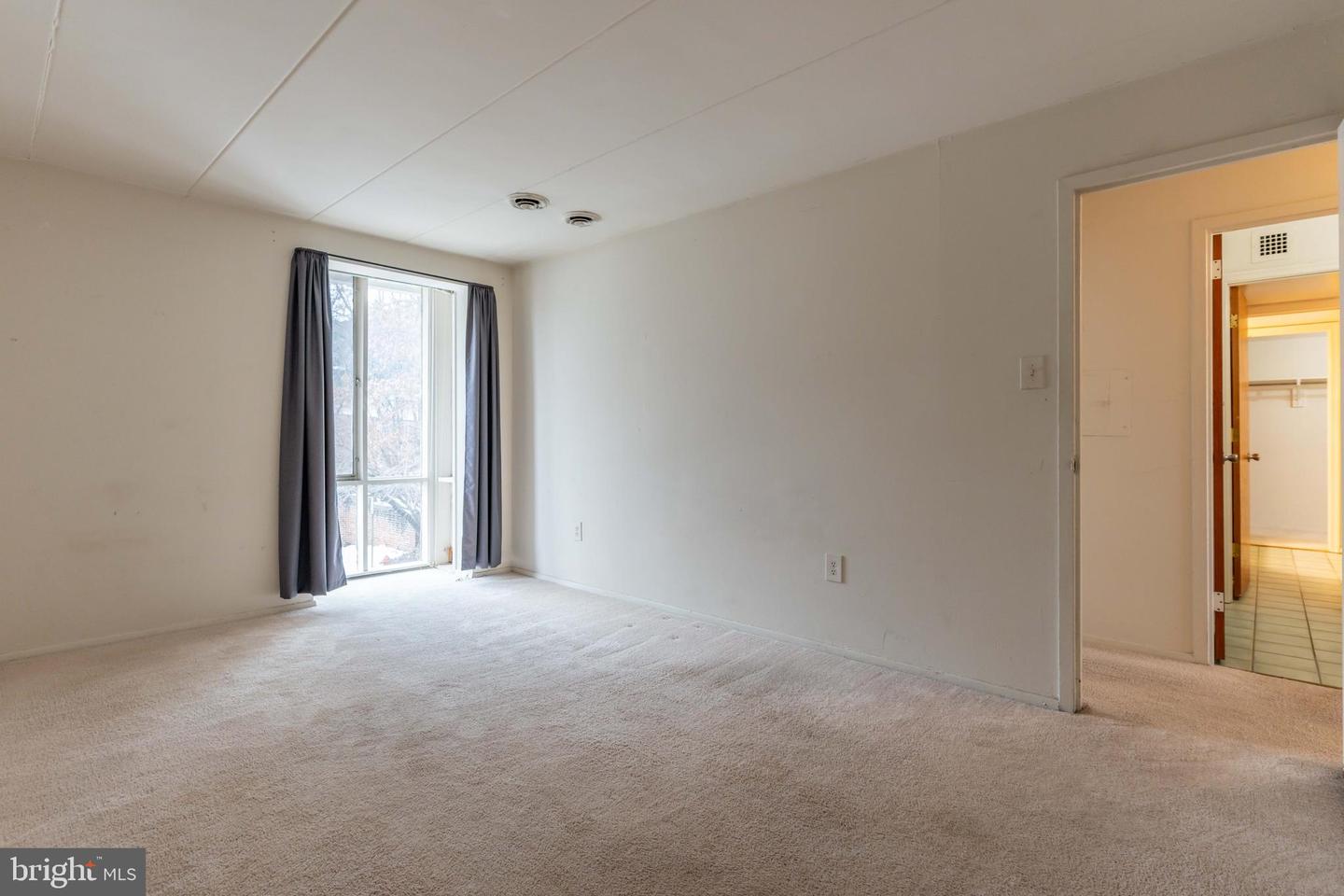 2636 WAGON DR #1D, ALEXANDRIA, Virginia 22303, 3 Bedrooms Bedrooms, ,1 BathroomBathrooms,Residential,For sale,2636 WAGON DR #1D,VAFX2219290 MLS # VAFX2219290