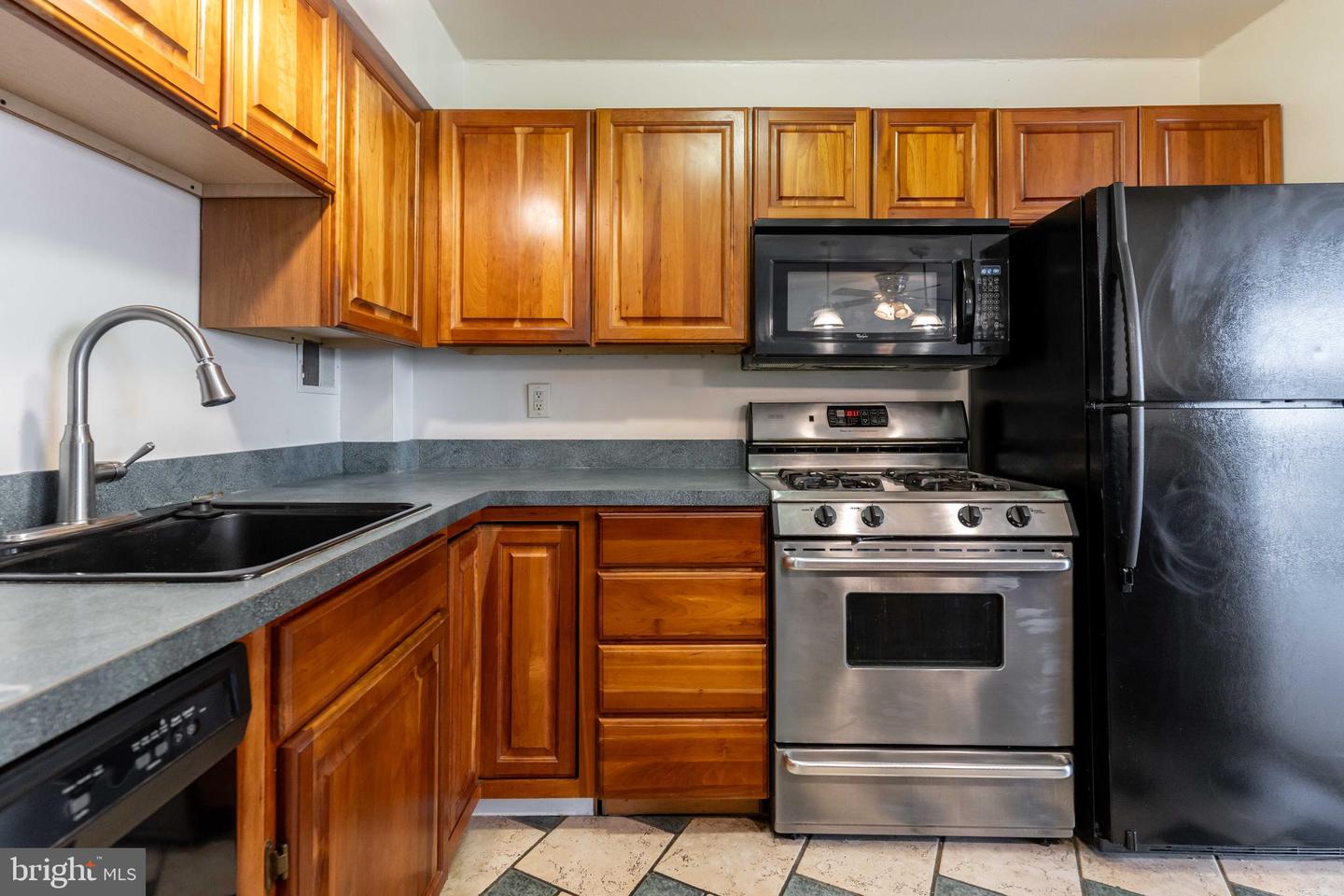 2636 WAGON DR #1D, ALEXANDRIA, Virginia 22303, 3 Bedrooms Bedrooms, ,1 BathroomBathrooms,Residential,For sale,2636 WAGON DR #1D,VAFX2219290 MLS # VAFX2219290