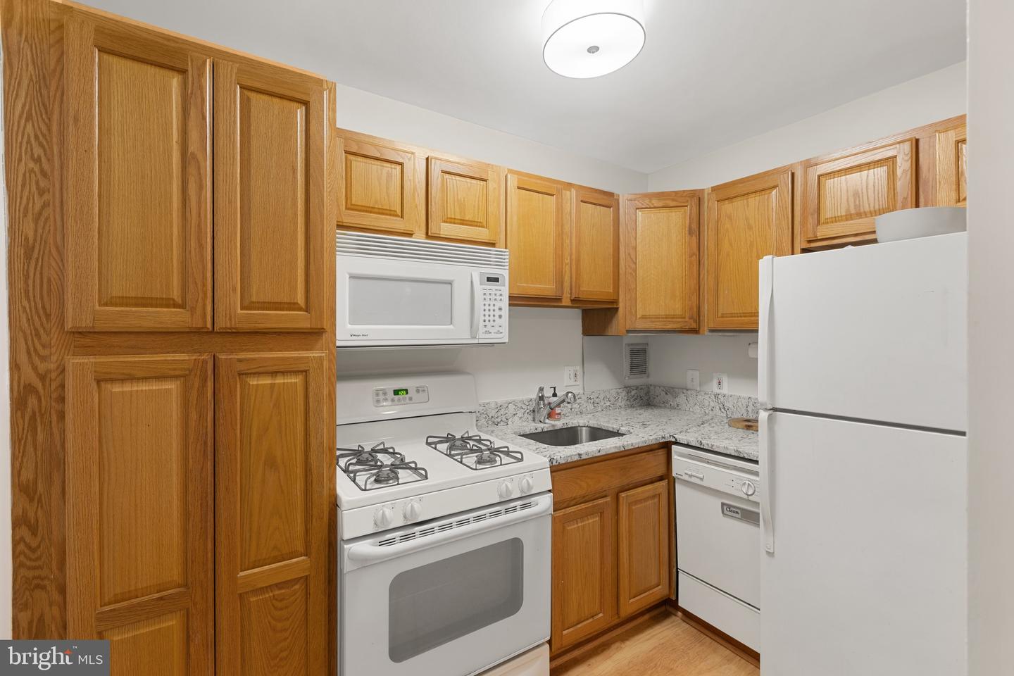 2401 H ST NW #512, WASHINGTON, District Of Columbia 20037, 1 Bedroom Bedrooms, ,1 BathroomBathrooms,Residential,For sale,2401 H ST NW #512,DCDC2176228 MLS # DCDC2176228