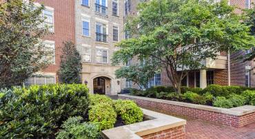 540 SECOND ST #202, ALEXANDRIA, Virginia 22314, 2 Bedrooms Bedrooms, ,2 BathroomsBathrooms,Residential,For sale,540 SECOND ST #202,VAAX2041452 MLS # VAAX2041452