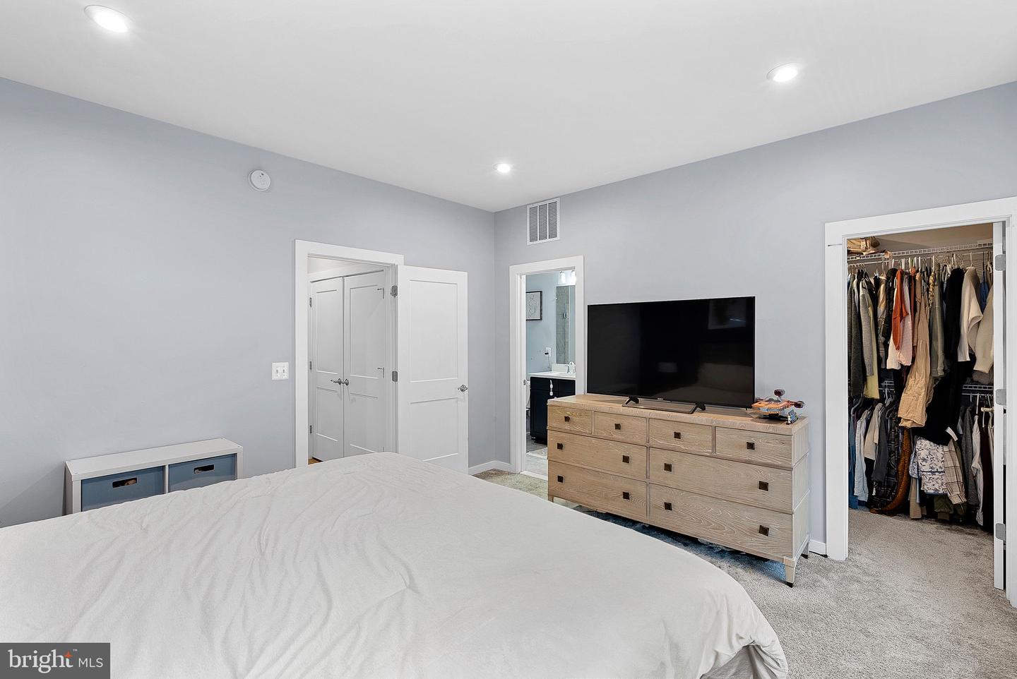 1036 CANTINA TER SE, LEESBURG, Virginia 20175, 4 Bedrooms Bedrooms, ,3 BathroomsBathrooms,Residential,For sale,1036 CANTINA TER SE,VALO2087790 MLS # VALO2087790