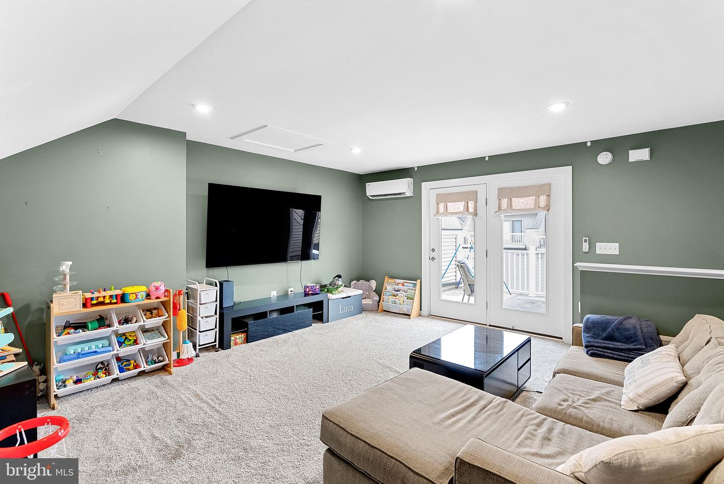 1036 CANTINA TER SE, LEESBURG, Virginia 20175, 4 Bedrooms Bedrooms, ,3 BathroomsBathrooms,Residential,For sale,1036 CANTINA TER SE,VALO2087790 MLS # VALO2087790