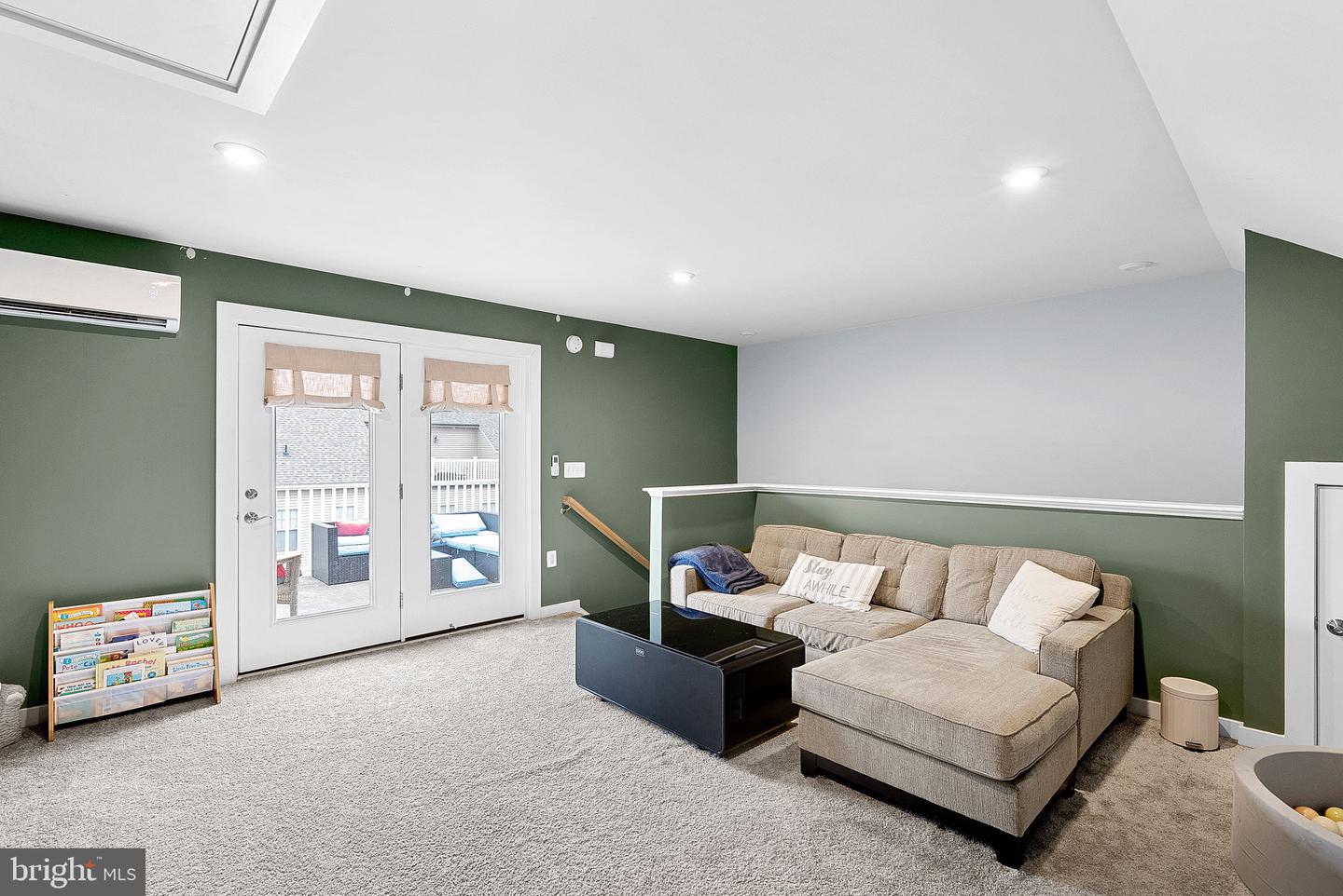 1036 CANTINA TER SE, LEESBURG, Virginia 20175, 4 Bedrooms Bedrooms, ,3 BathroomsBathrooms,Residential,For sale,1036 CANTINA TER SE,VALO2087790 MLS # VALO2087790