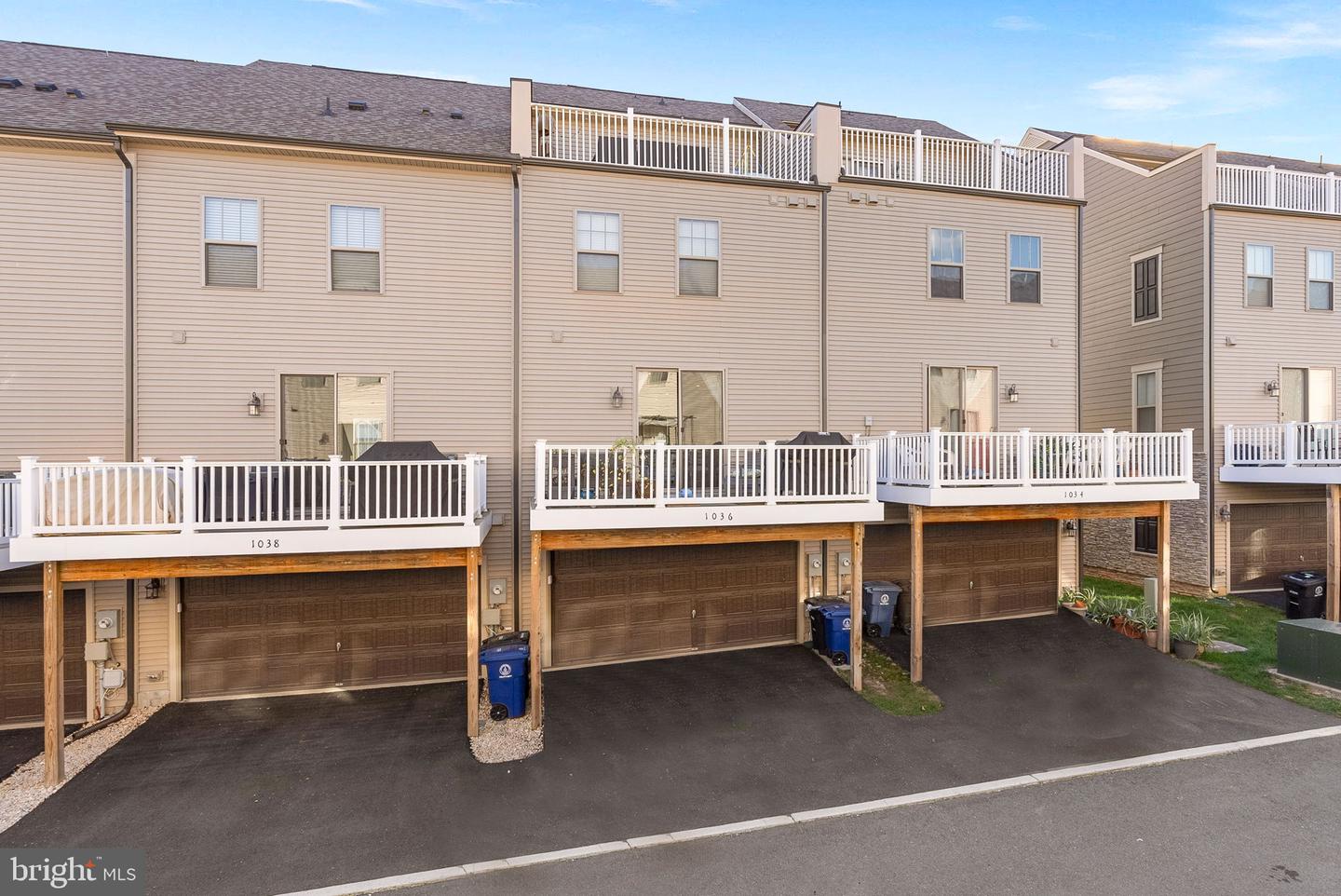 1036 CANTINA TER SE, LEESBURG, Virginia 20175, 4 Bedrooms Bedrooms, ,3 BathroomsBathrooms,Residential,For sale,1036 CANTINA TER SE,VALO2087790 MLS # VALO2087790