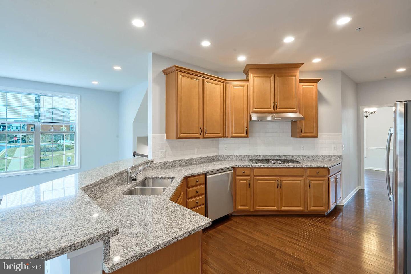 22505 CAMBRIDGEPORT SQ, ASHBURN, Virginia 20148, 4 Bedrooms Bedrooms, ,3 BathroomsBathrooms,Residential,For sale,22505 CAMBRIDGEPORT SQ,VALO2088096 MLS # VALO2088096