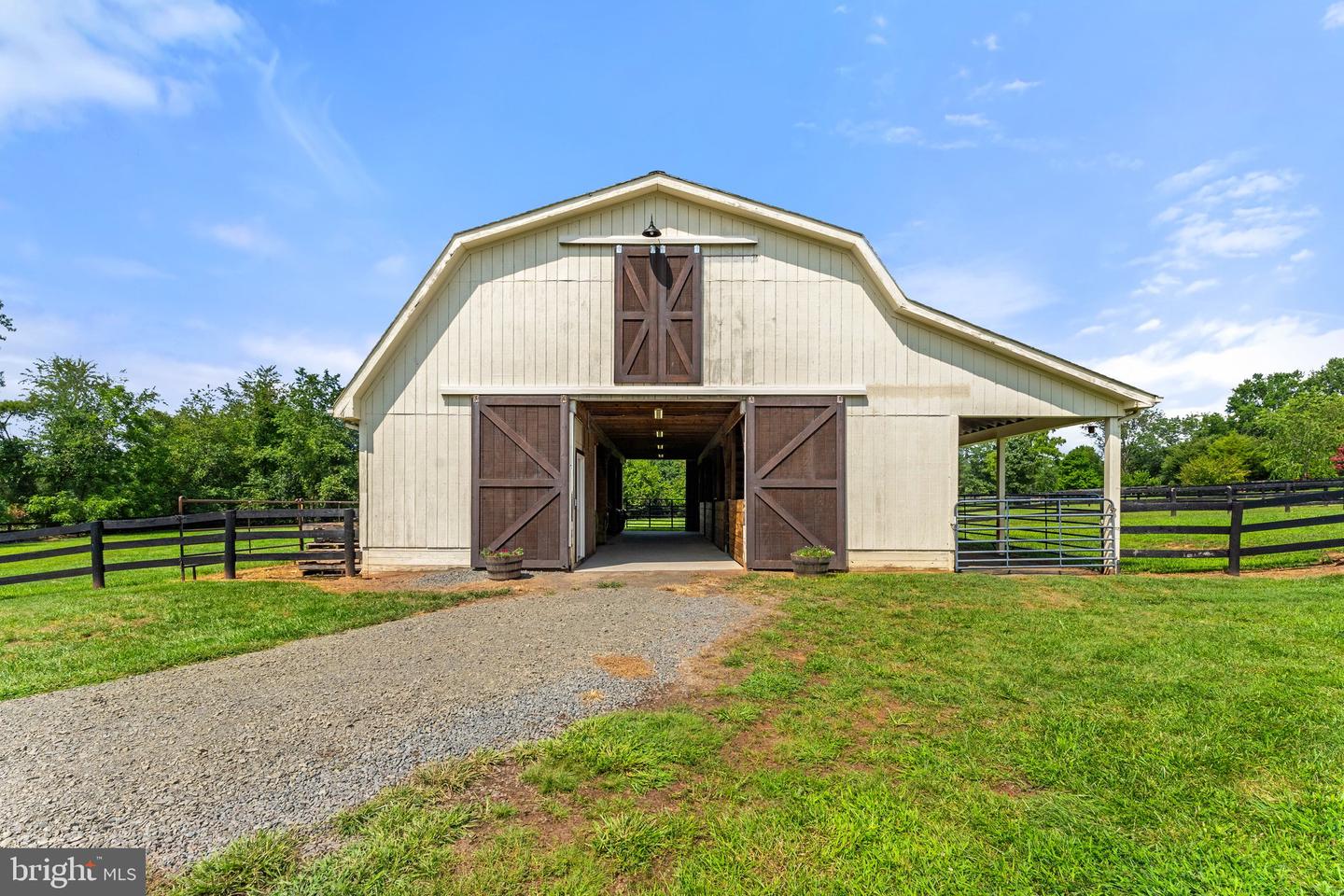 7940 N SADDLE RIDGE CT, CATLETT, Virginia 20119, 4 Bedrooms Bedrooms, ,5 BathroomsBathrooms,Residential,For sale,7940 N SADDLE RIDGE CT,VAFQ2015390 MLS # VAFQ2015390