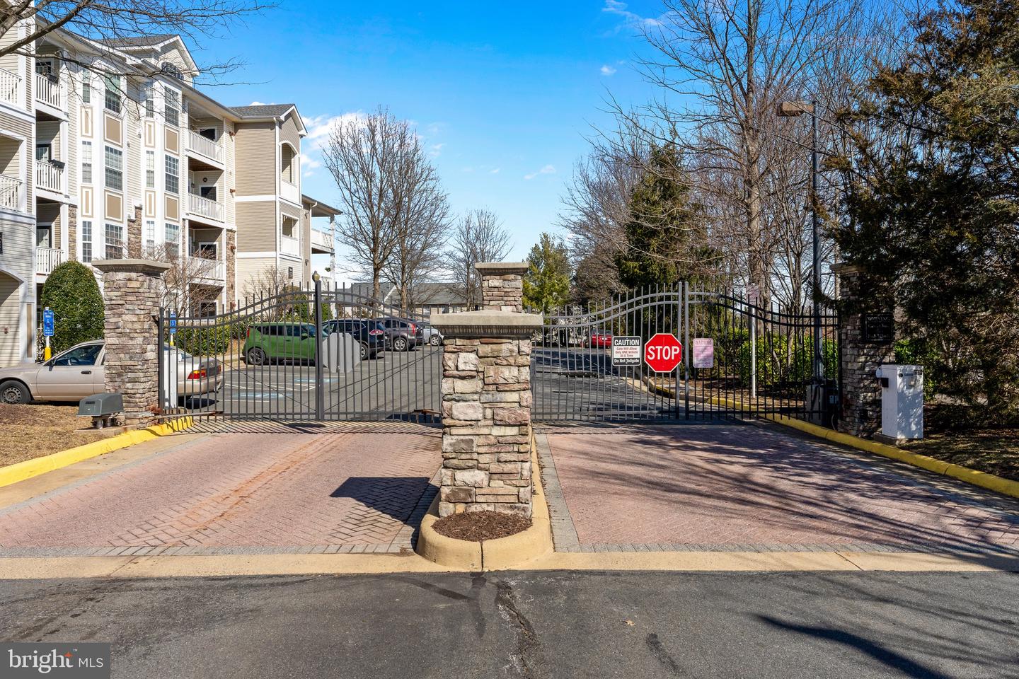 505 SUNSET VIEW TER SE #106, LEESBURG, Virginia 20175, 2 Bedrooms Bedrooms, ,2 BathroomsBathrooms,Residential,For sale,505 SUNSET VIEW TER SE #106,VALO2089336 MLS # VALO2089336