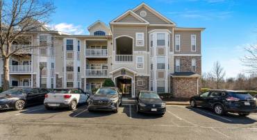 505 SUNSET VIEW TER SE #106, LEESBURG, Virginia 20175, 2 Bedrooms Bedrooms, ,2 BathroomsBathrooms,Residential,For sale,505 SUNSET VIEW TER SE #106,VALO2089336 MLS # VALO2089336