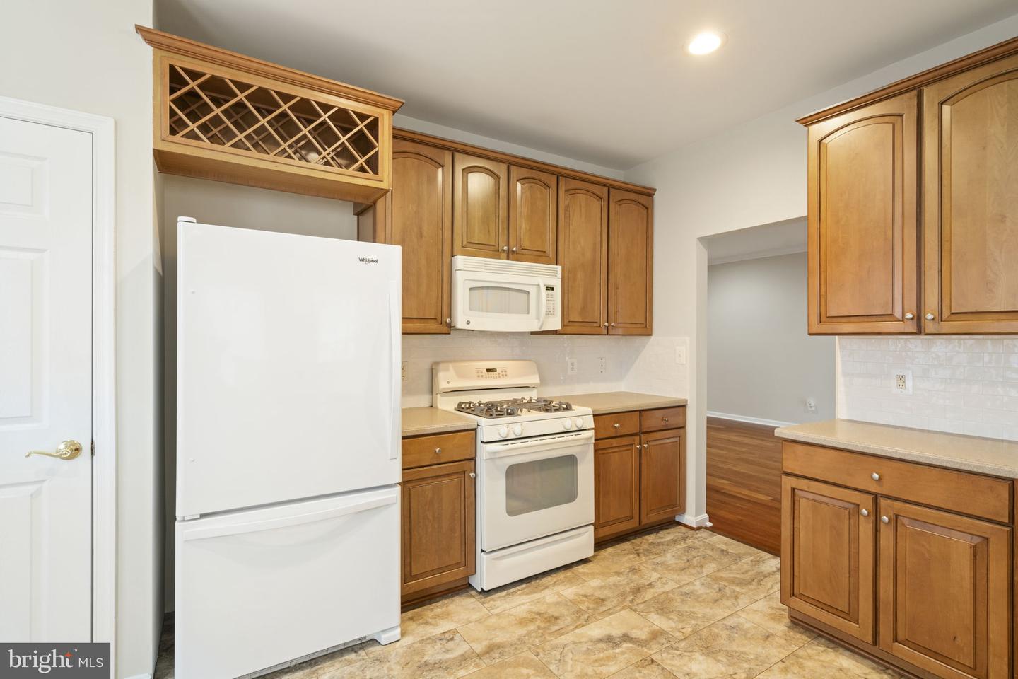 20751 ROYAL PALACE SQ #104, STERLING, Virginia 20165, 3 Bedrooms Bedrooms, ,2 BathroomsBathrooms,Residential,For sale,20751 ROYAL PALACE SQ #104,VALO2089344 MLS # VALO2089344