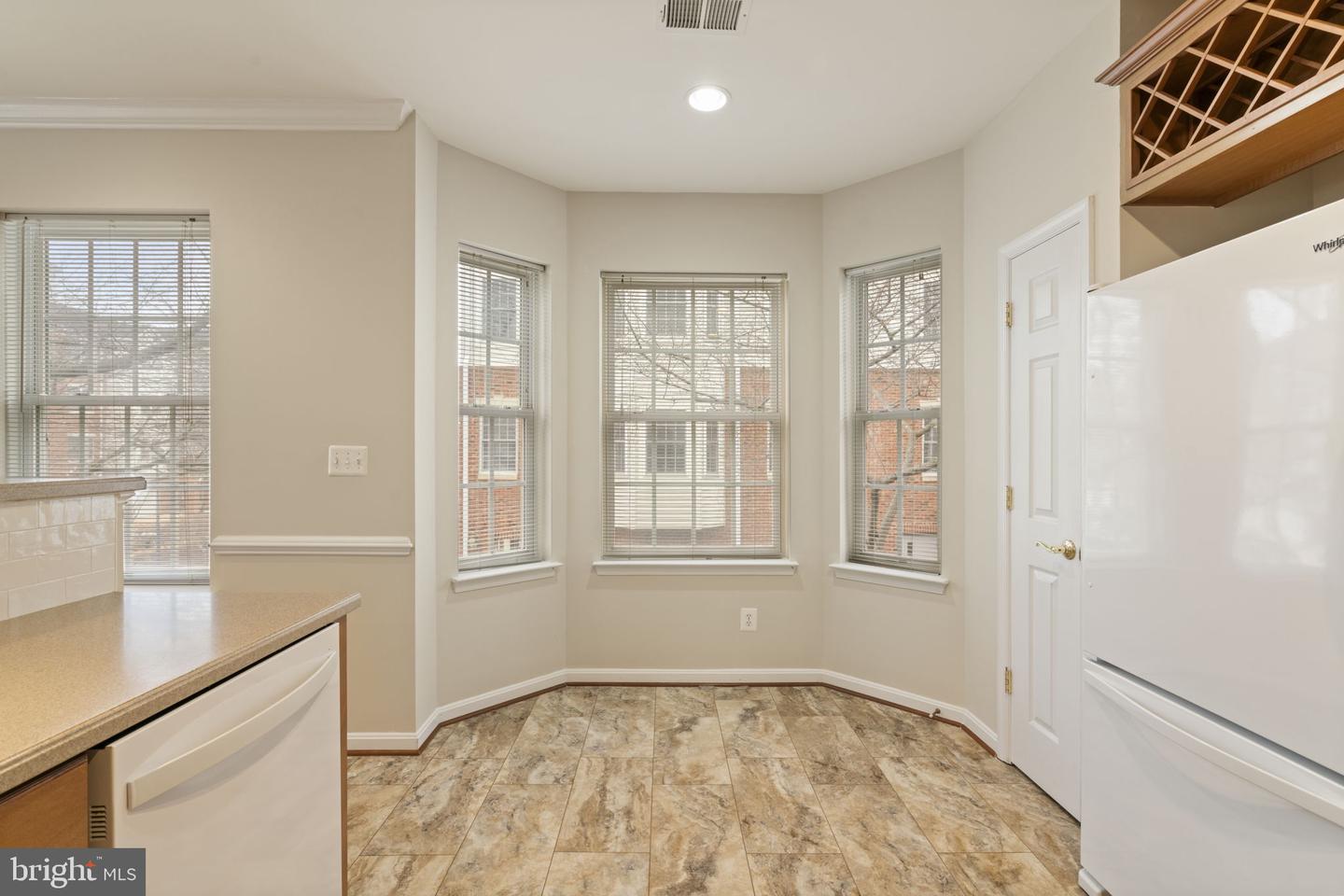 20751 ROYAL PALACE SQ #104, STERLING, Virginia 20165, 3 Bedrooms Bedrooms, ,2 BathroomsBathrooms,Residential,For sale,20751 ROYAL PALACE SQ #104,VALO2089344 MLS # VALO2089344