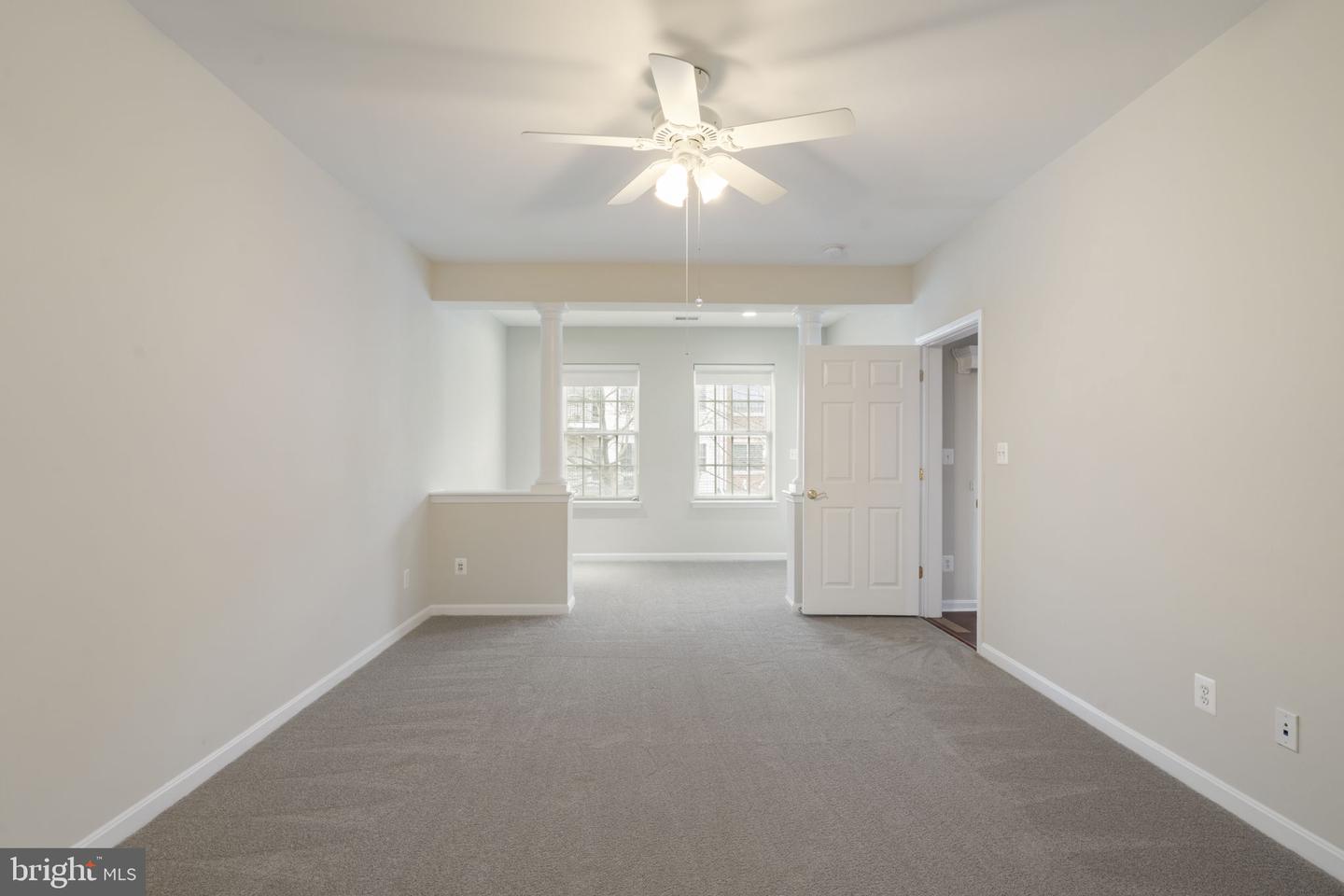 20751 ROYAL PALACE SQ #104, STERLING, Virginia 20165, 3 Bedrooms Bedrooms, ,2 BathroomsBathrooms,Residential,For sale,20751 ROYAL PALACE SQ #104,VALO2089344 MLS # VALO2089344