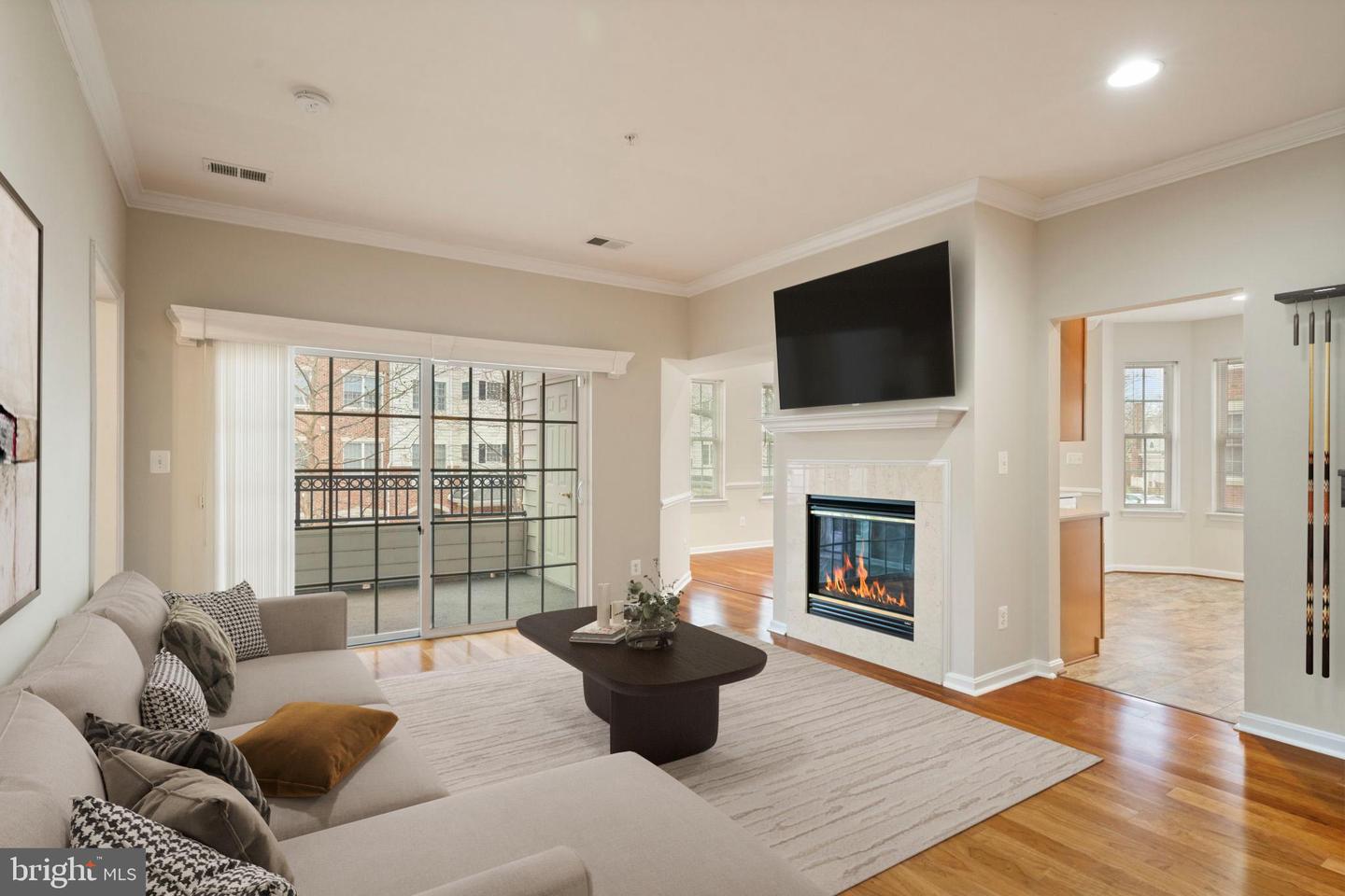 20751 ROYAL PALACE SQ #104, STERLING, Virginia 20165, 3 Bedrooms Bedrooms, ,2 BathroomsBathrooms,Residential,For sale,20751 ROYAL PALACE SQ #104,VALO2089344 MLS # VALO2089344